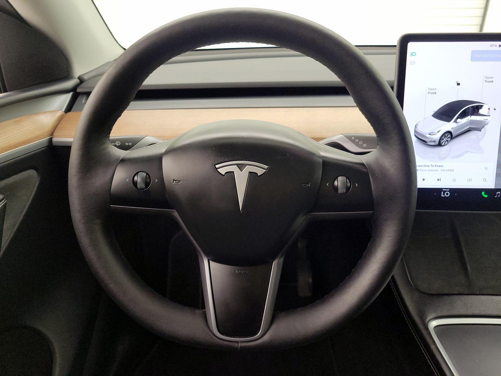 Thumbnail: 2024 Tesla Model Y - 10