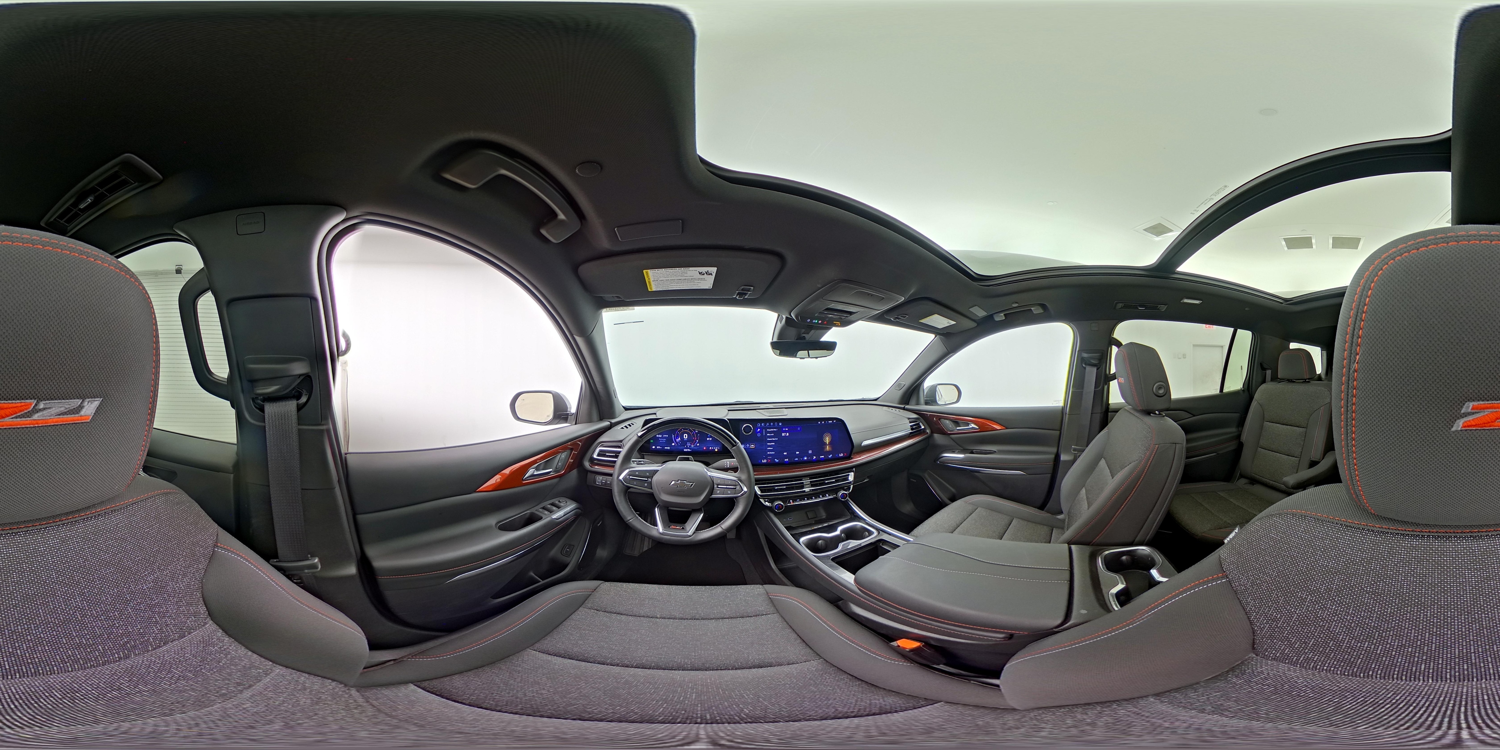 2024 Chevrolet Traverse Z71 - Photo 30