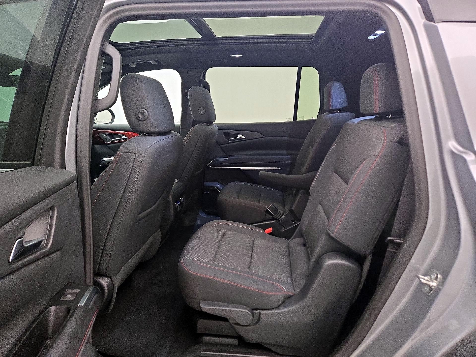 Thumbnail: 2024 Chevrolet Traverse - 20