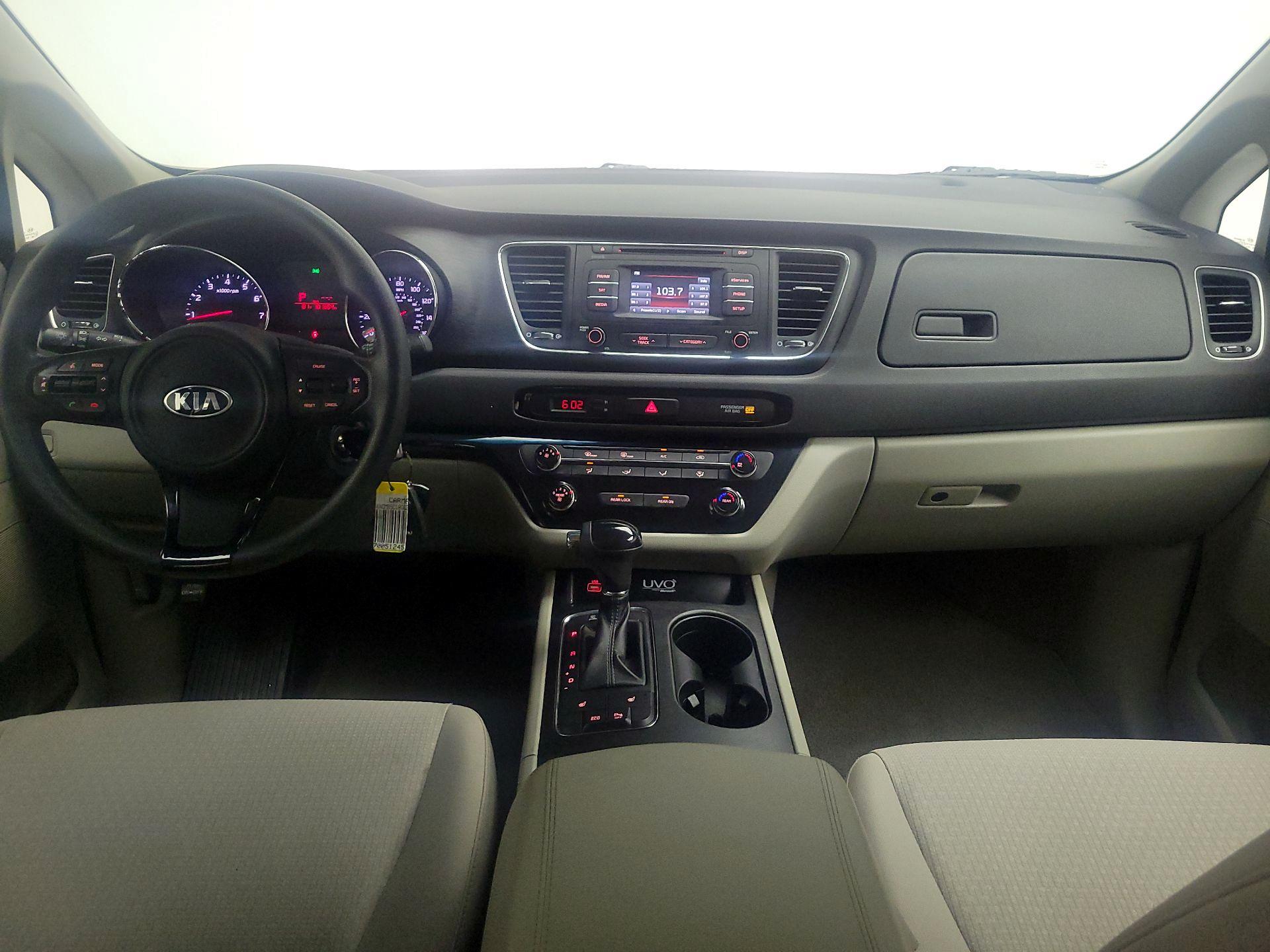 Thumbnail: 2016 Kia Sedona - 9