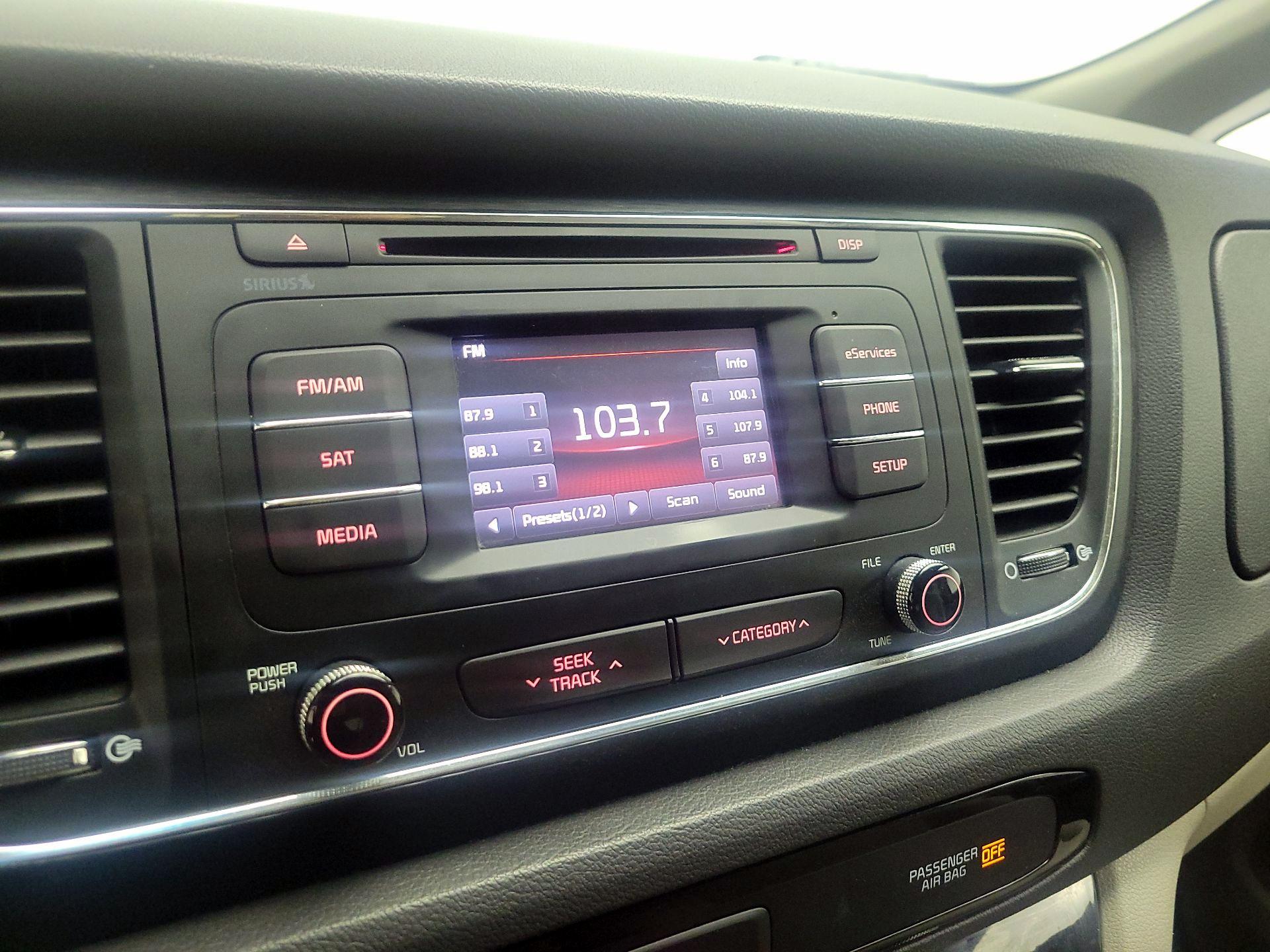Thumbnail: 2016 Kia Sedona - 14