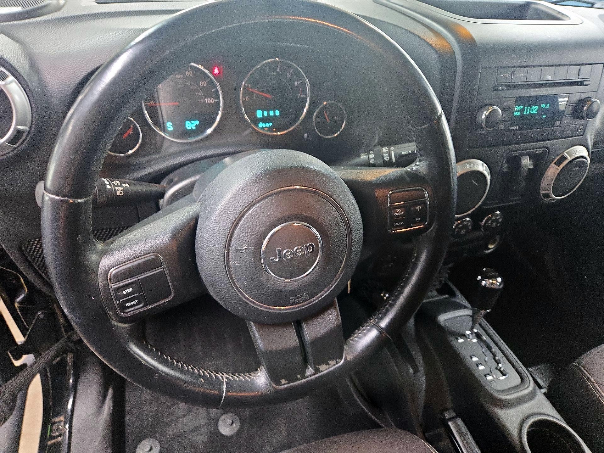 Thumbnail: 2015 Jeep Wrangler - 10