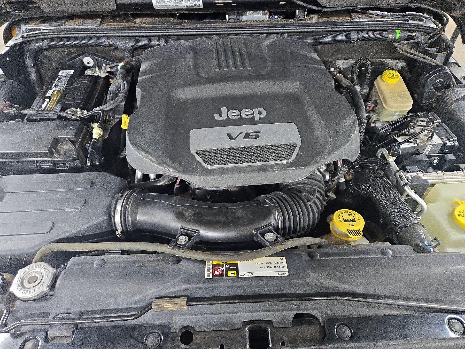 Thumbnail: 2015 Jeep Wrangler - 18