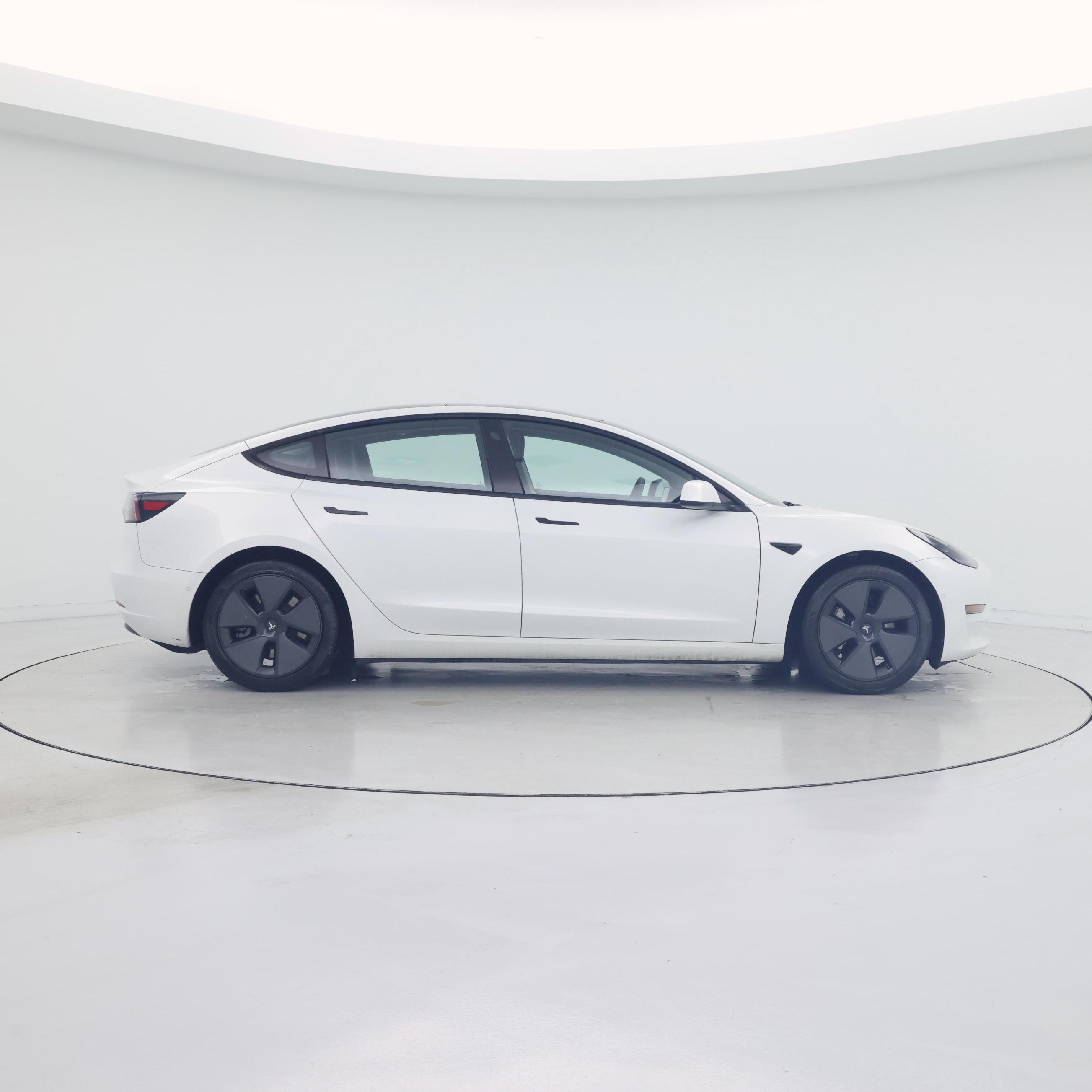 Thumbnail: 2021 Tesla Model 3 - 7