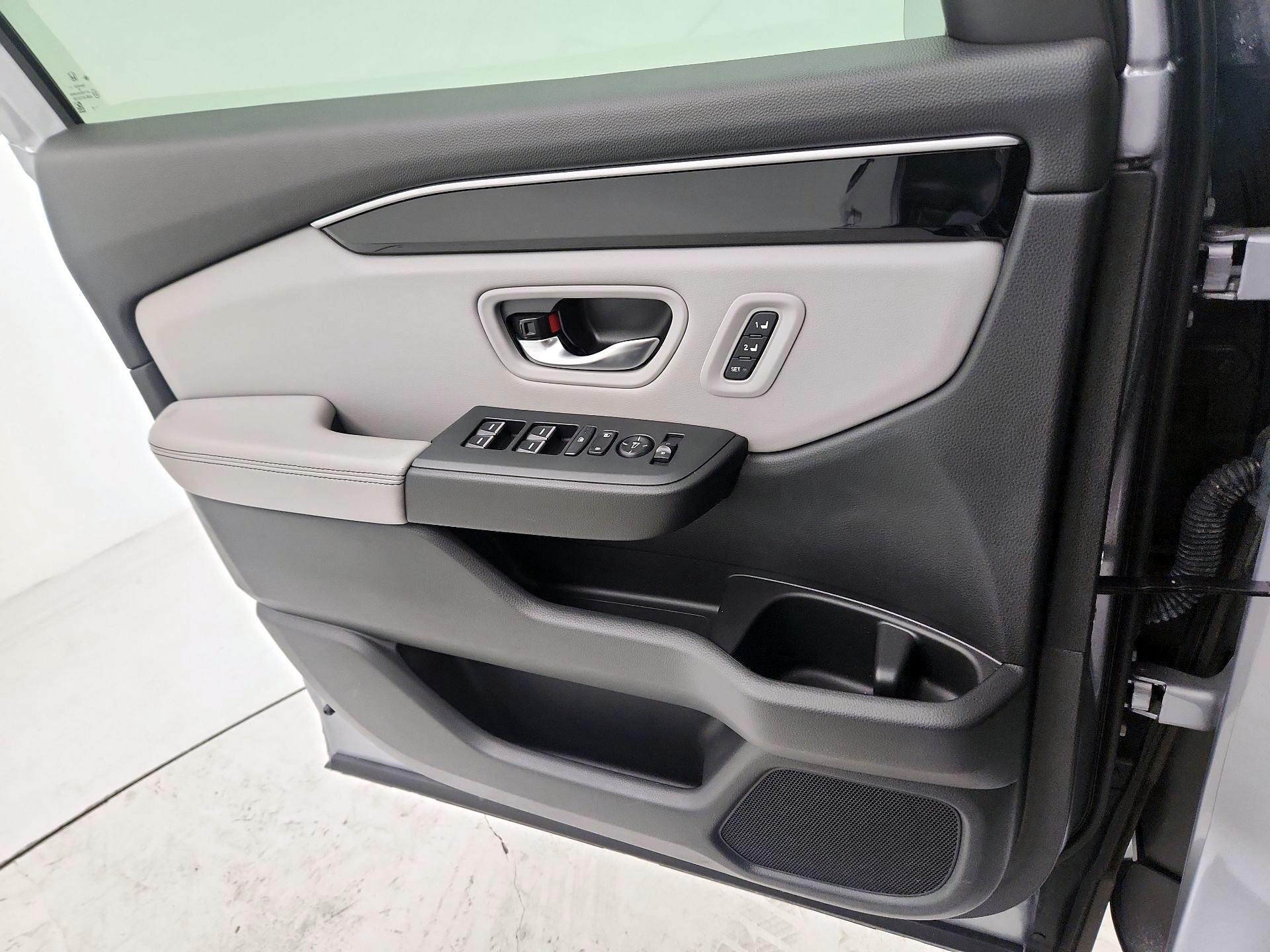 Thumbnail: 2025 Honda Pilot - 12