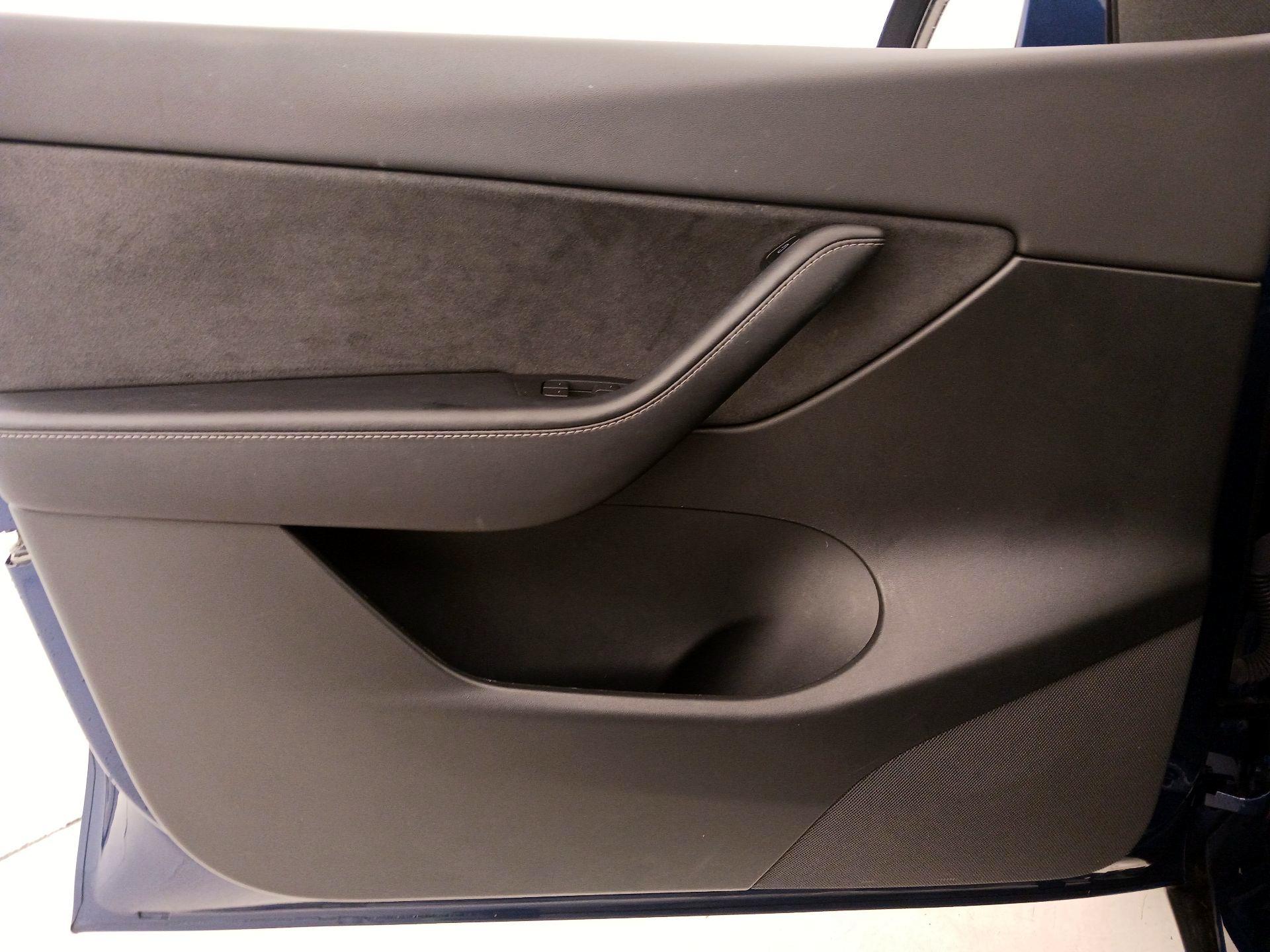Thumbnail: 2022 Tesla Model Y - 12