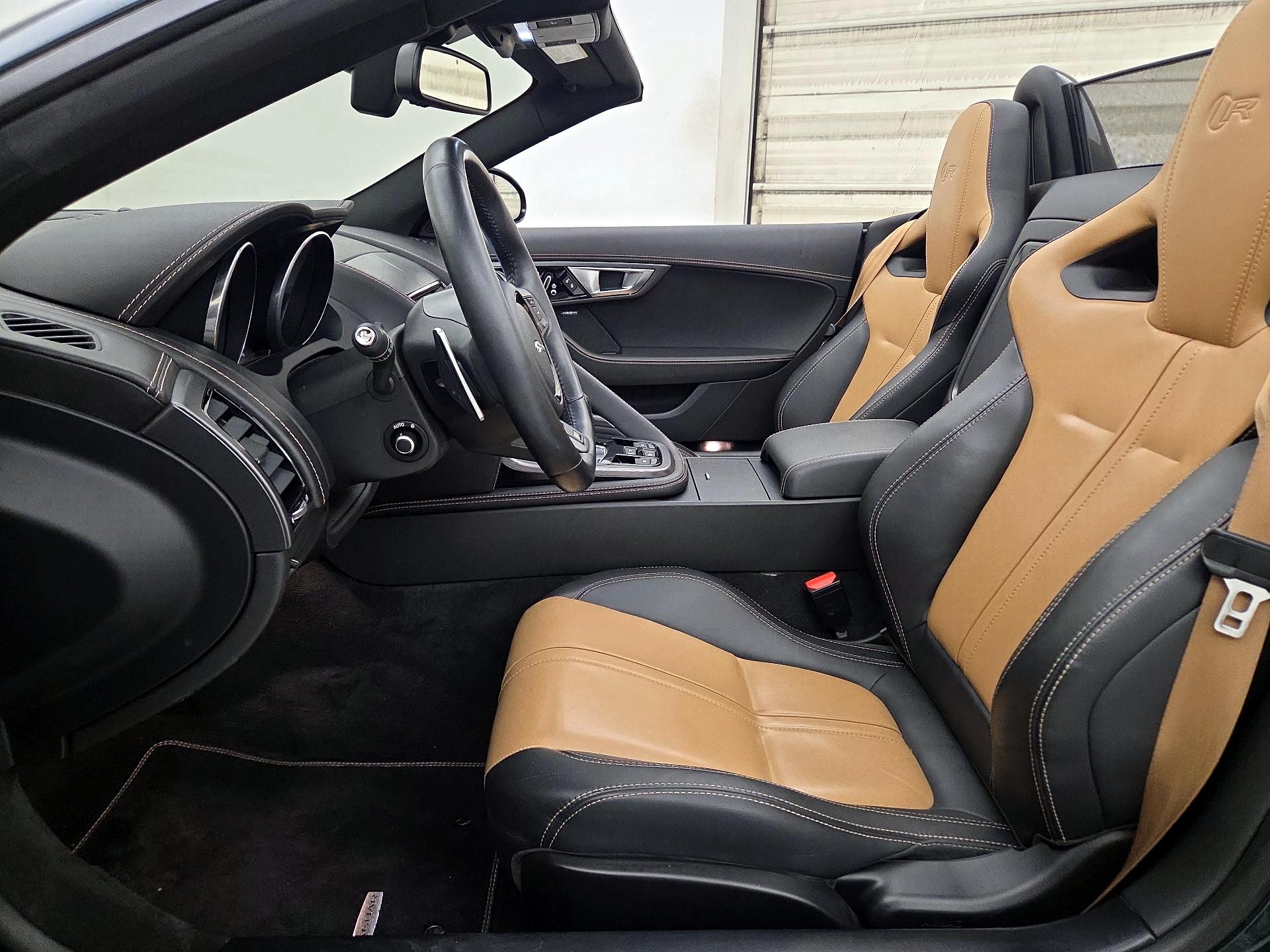 Thumbnail: 2017 Jaguar F-Type - 11