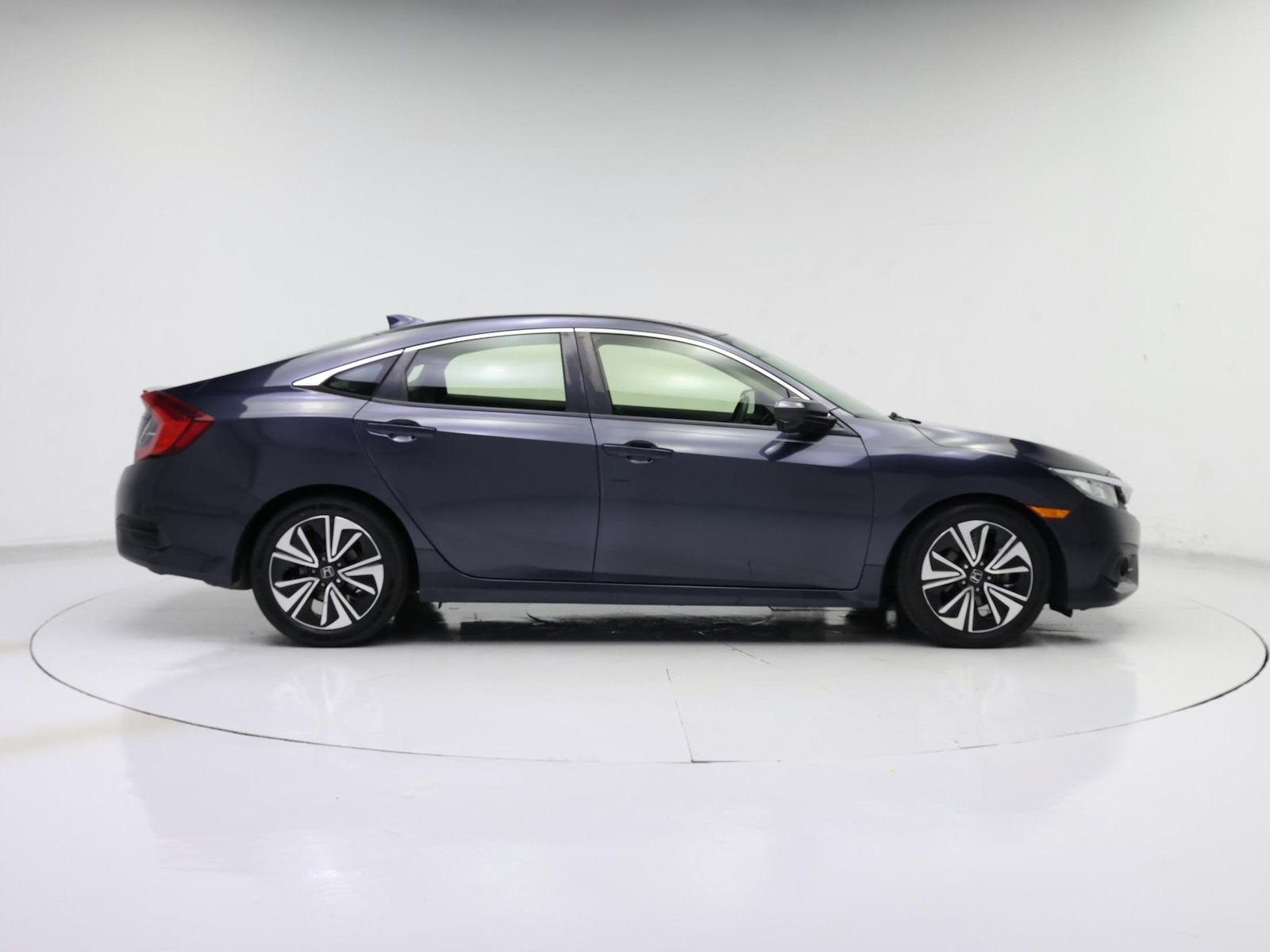 2018 Honda Civic EX-T - Photo 8