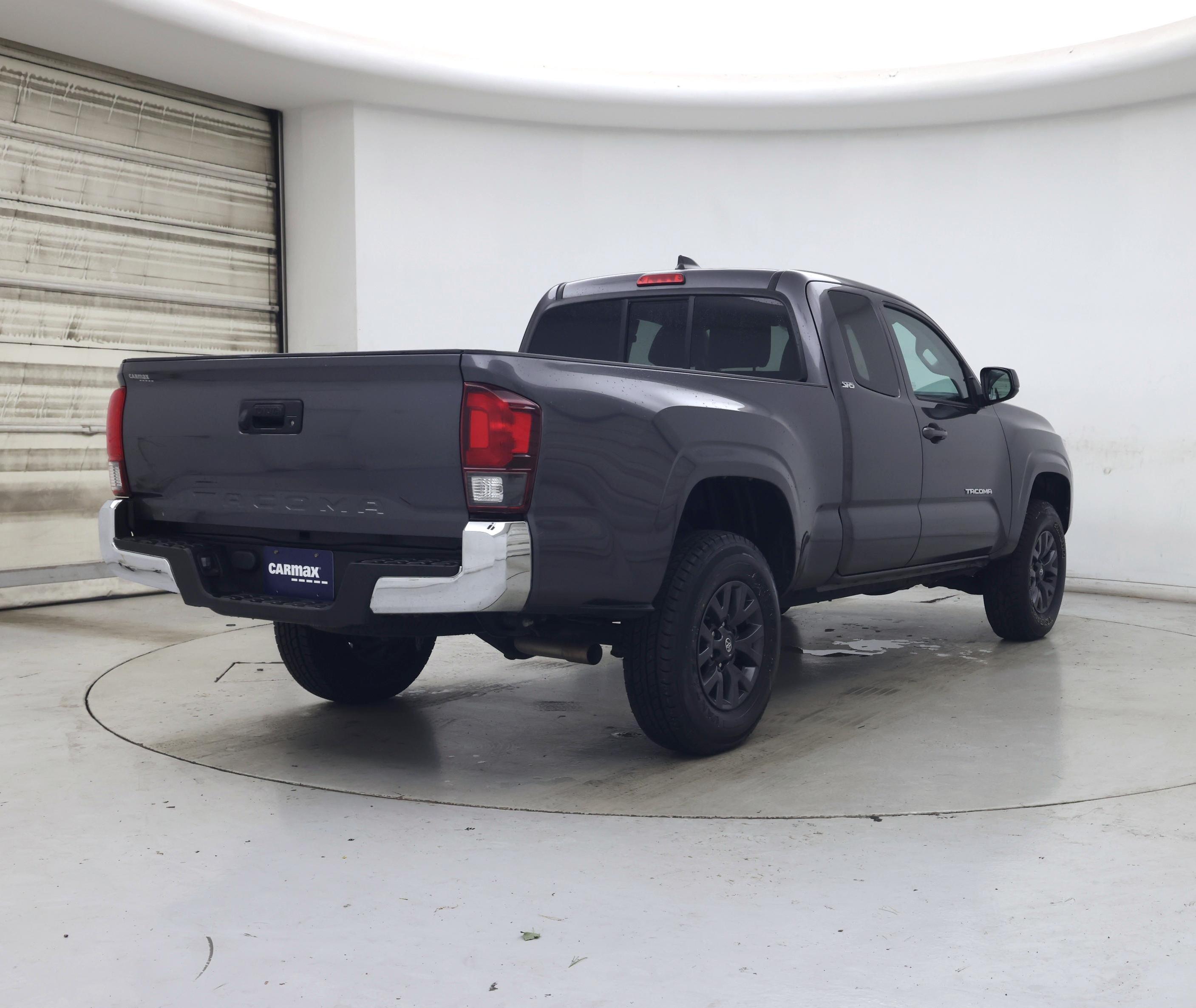 Thumbnail: 2022 Toyota Tacoma - 8