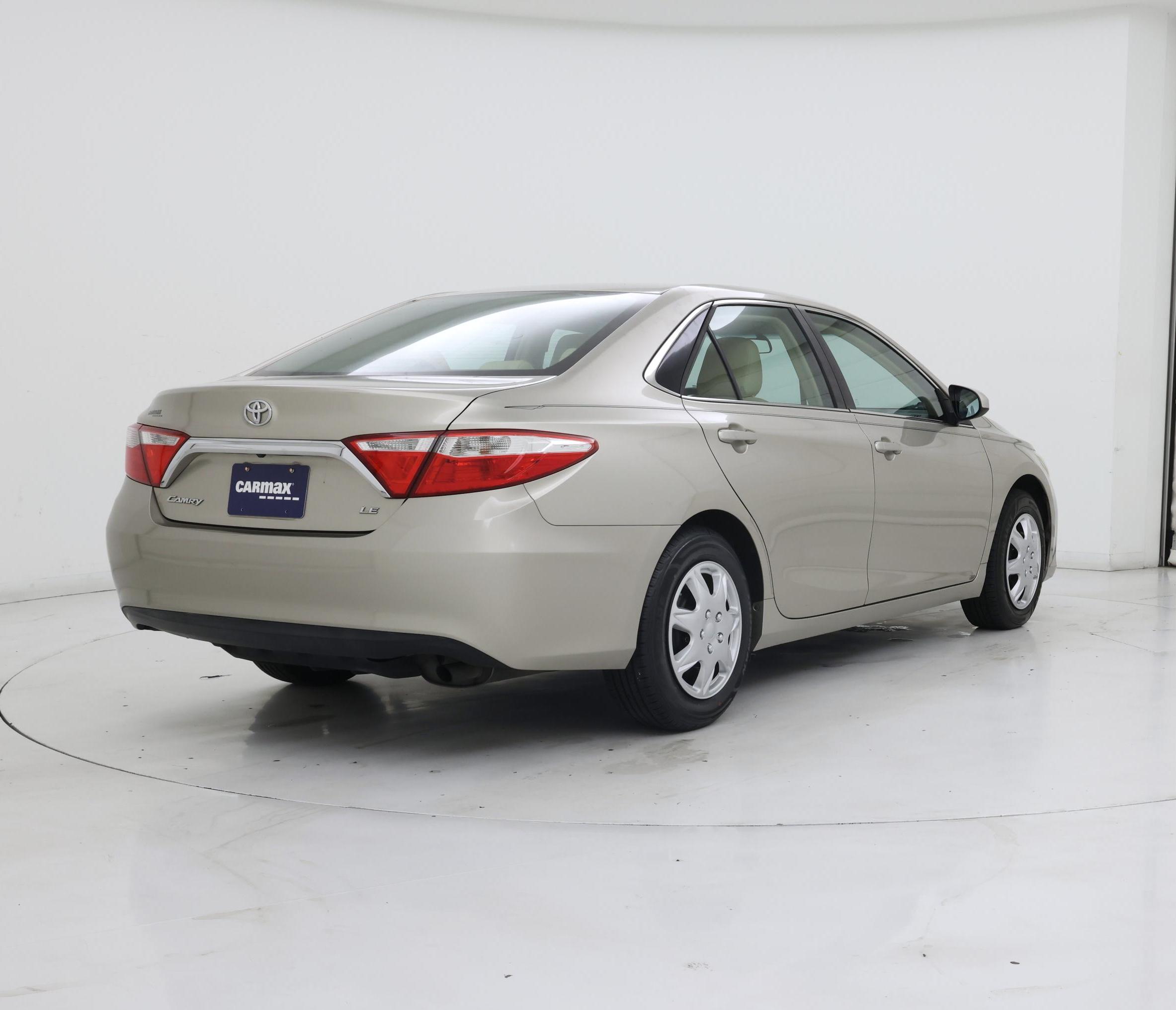 Thumbnail: 2015 Toyota Camry - 8