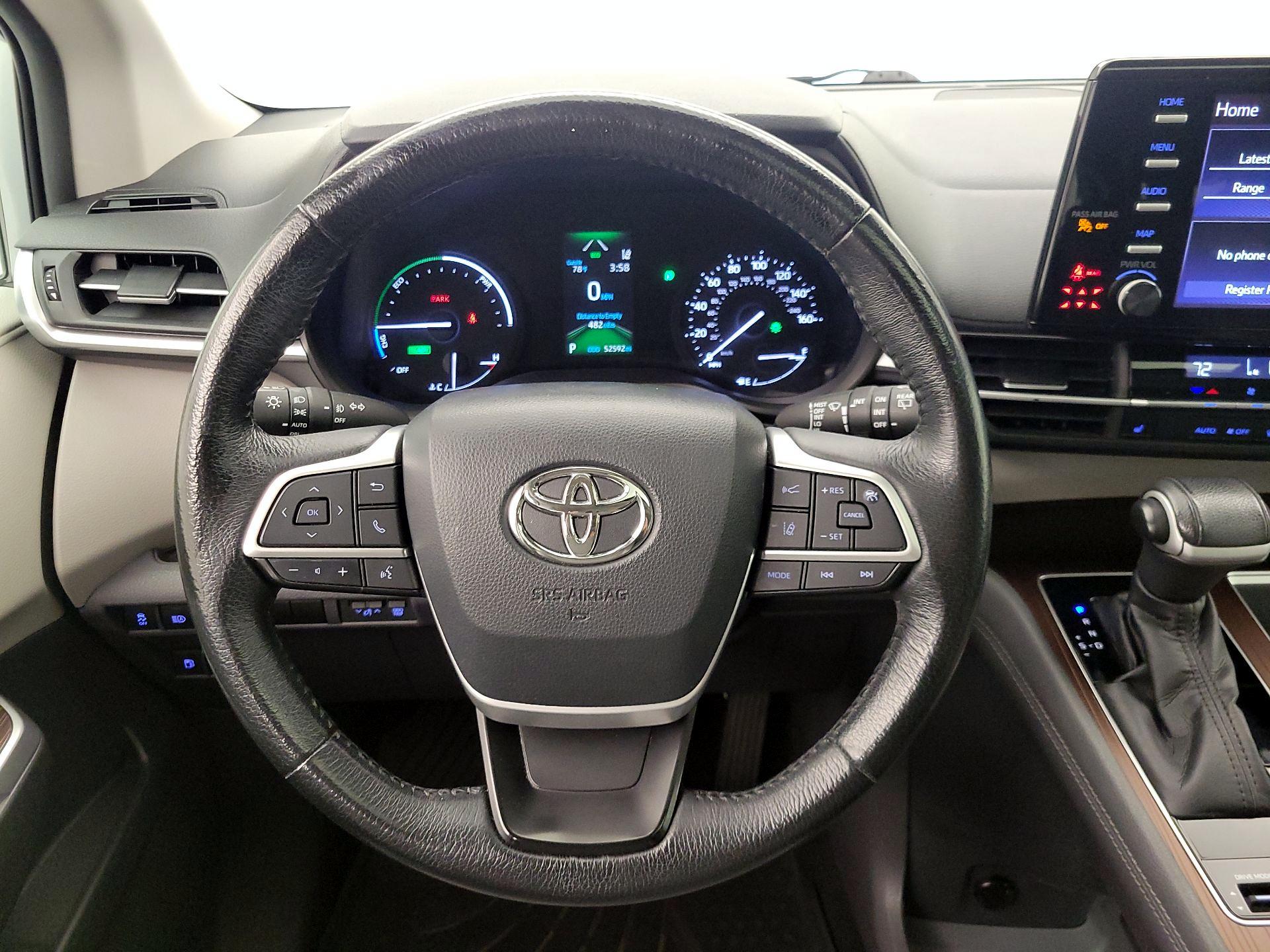 Thumbnail: 2022 Toyota Sienna - 10