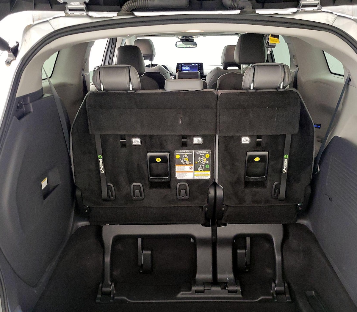 Trunk/Cargo (Seats Up)