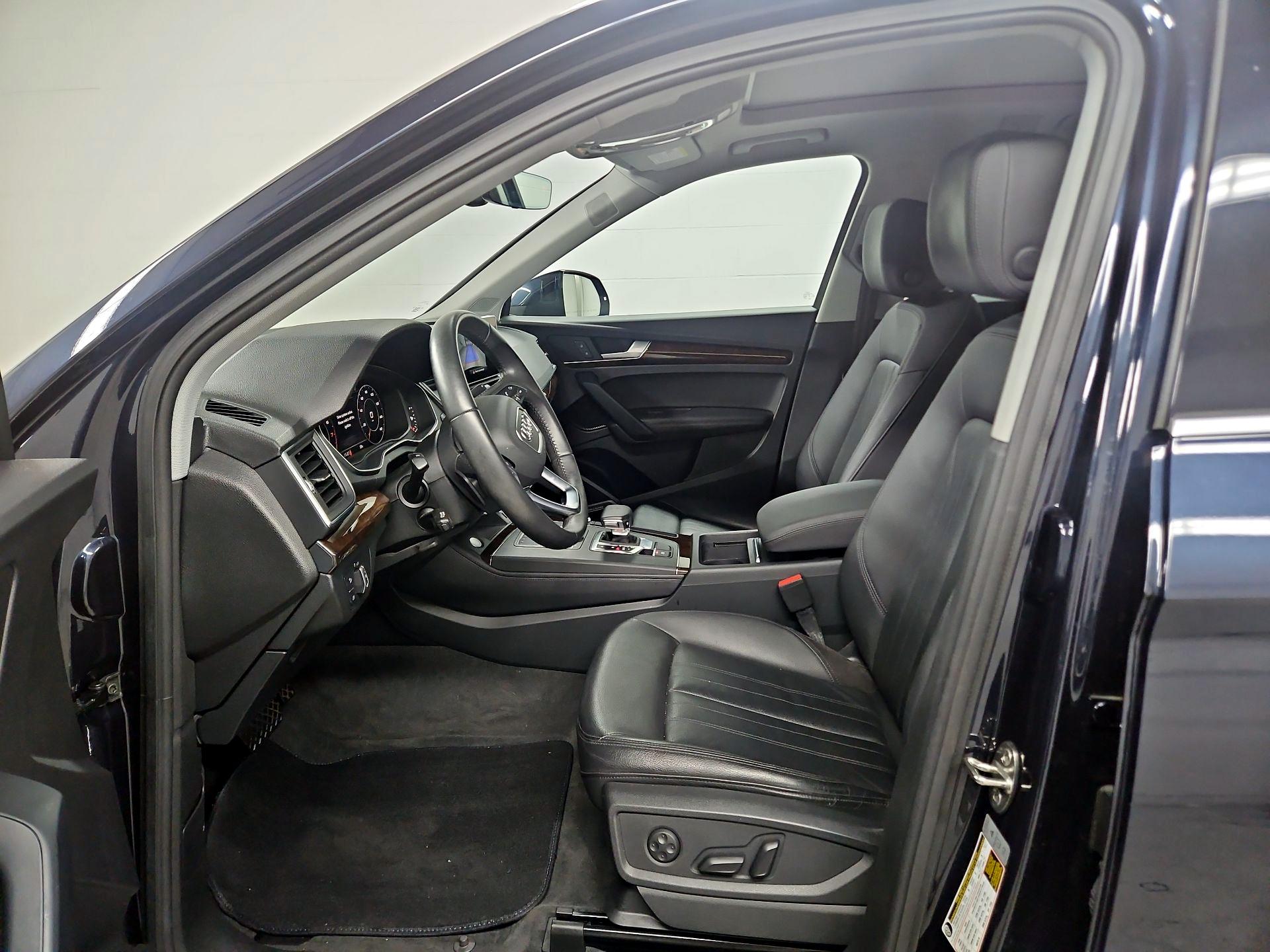 Thumbnail: 2020 Audi Q5 - 11