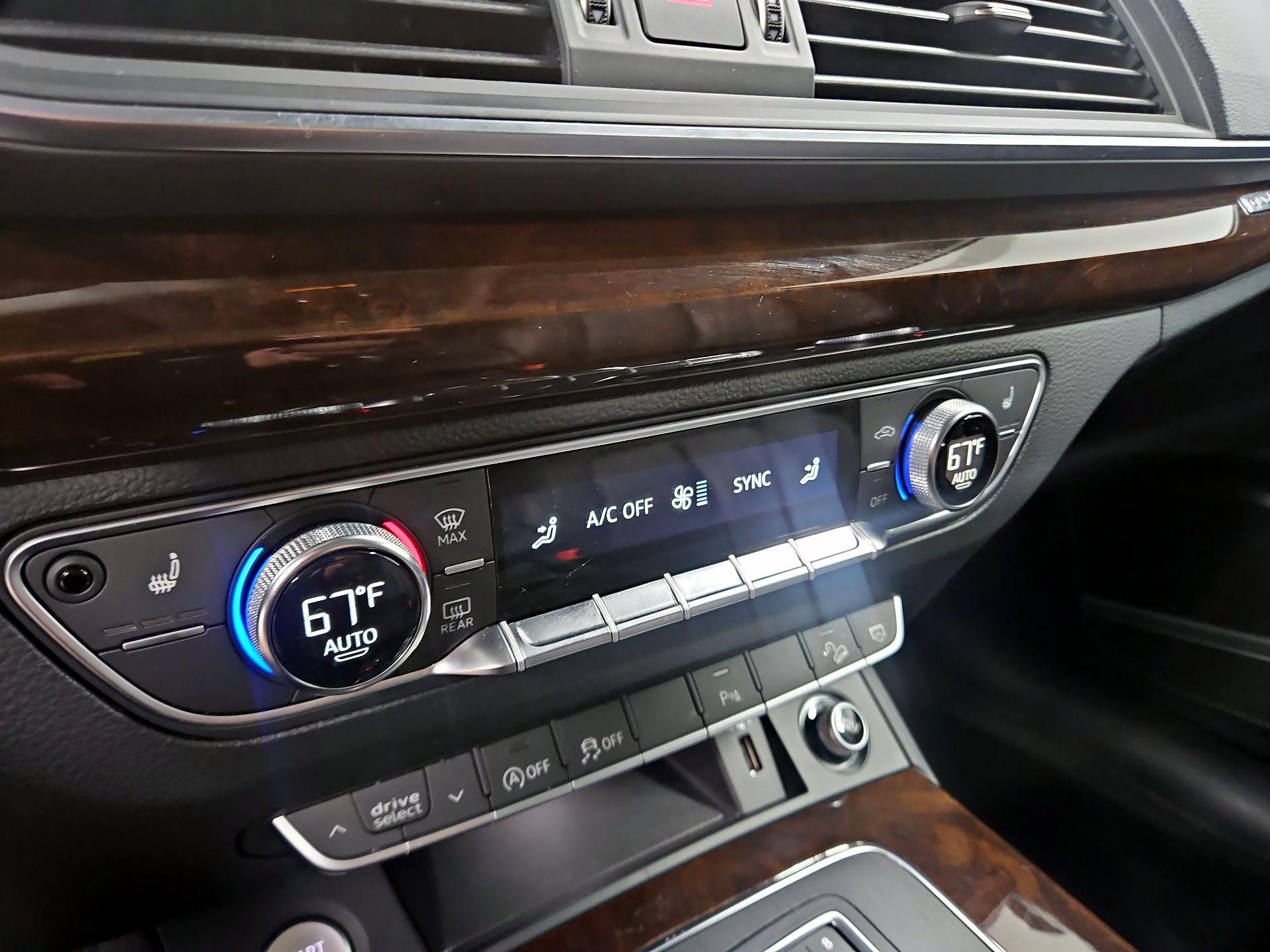 Thumbnail: 2020 Audi Q5 - 16