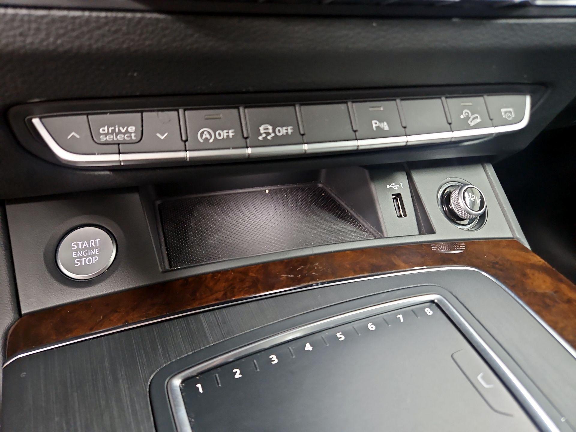 Thumbnail: 2020 Audi Q5 - 18