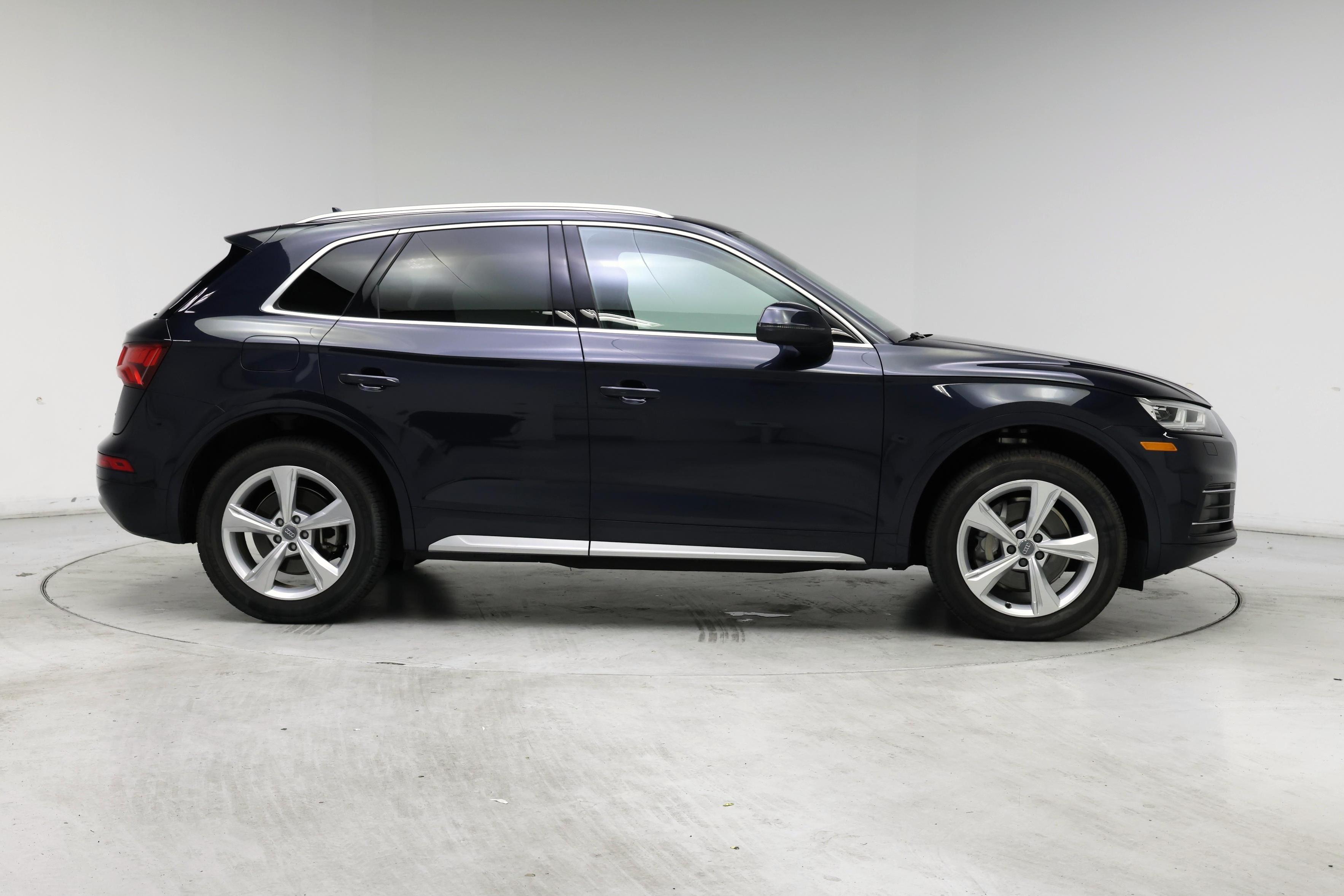 Thumbnail: 2020 Audi Q5 - 7