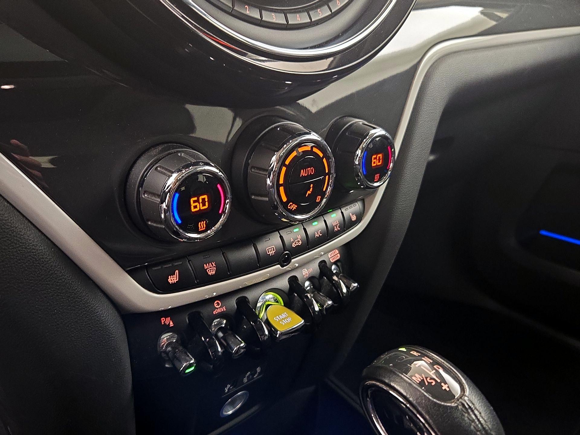 Thumbnail: 2018 MINI Cooper Countryman - 17