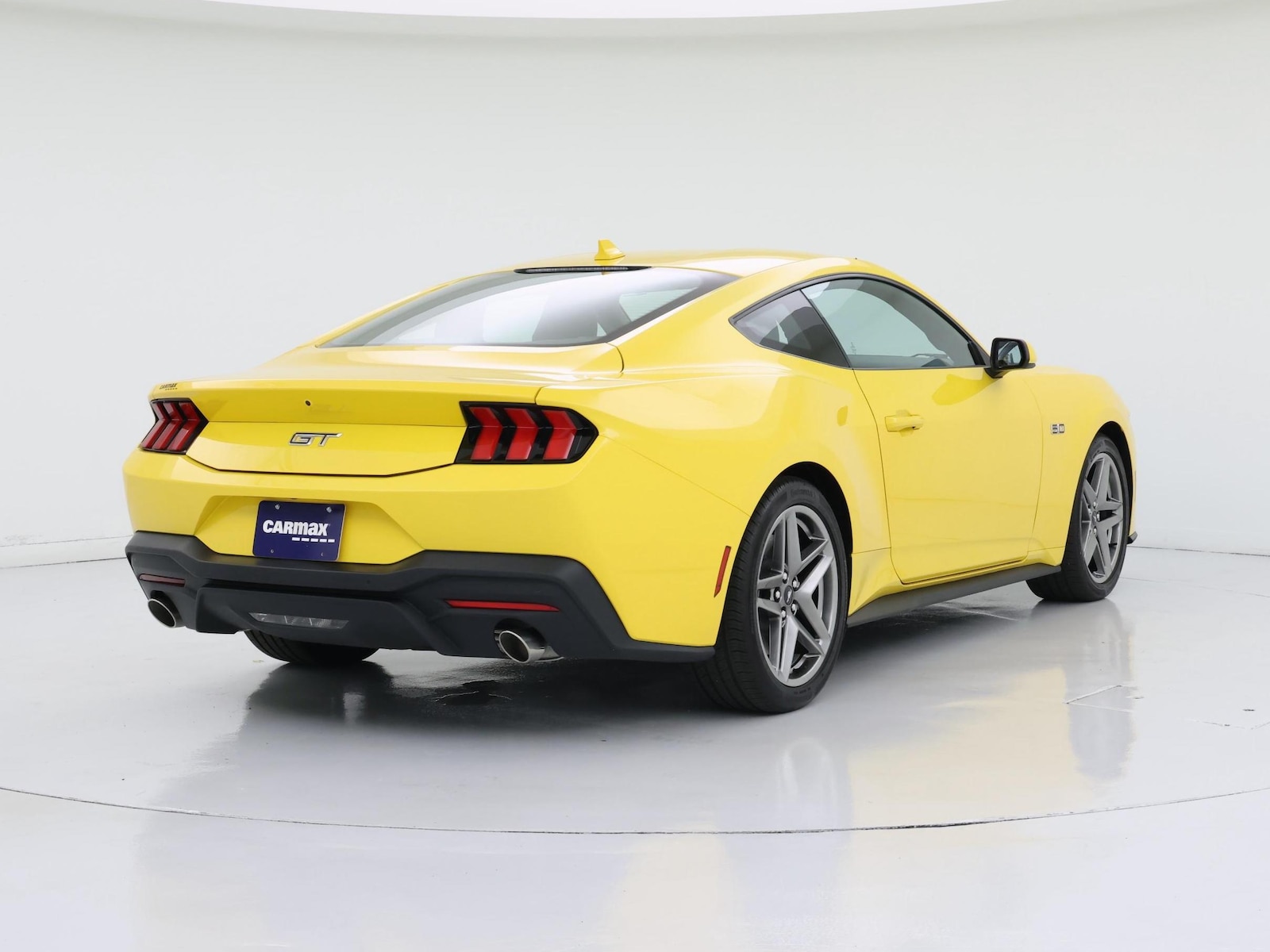 2024 Ford Mustang GT Premium - Photo 9