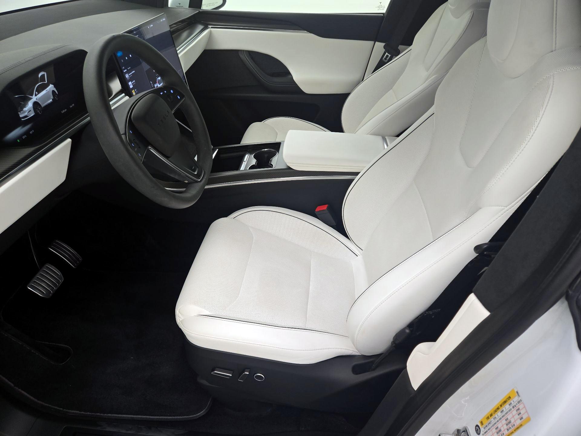 Thumbnail: 2023 Tesla Model X - 9