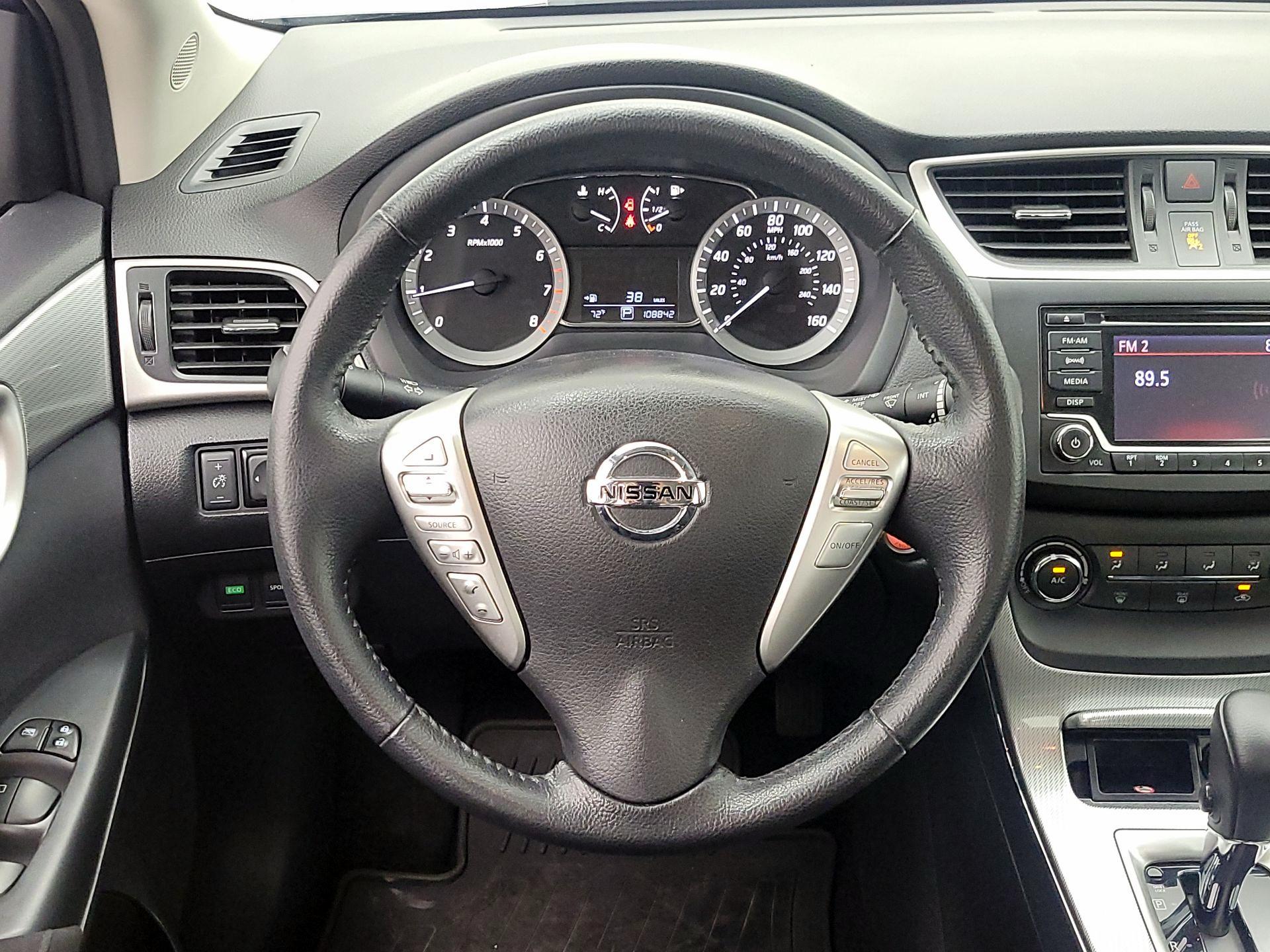 Thumbnail: 2015 Nissan Sentra - 10
