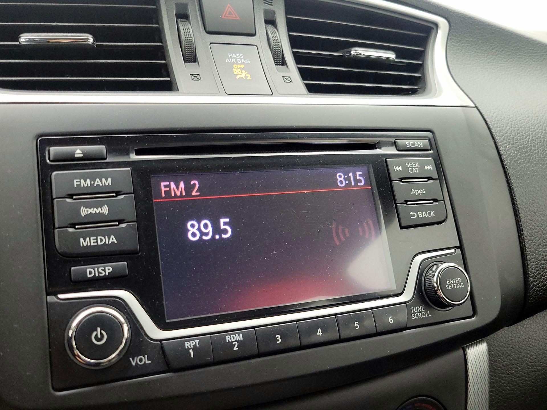 Thumbnail: 2015 Nissan Sentra - 15