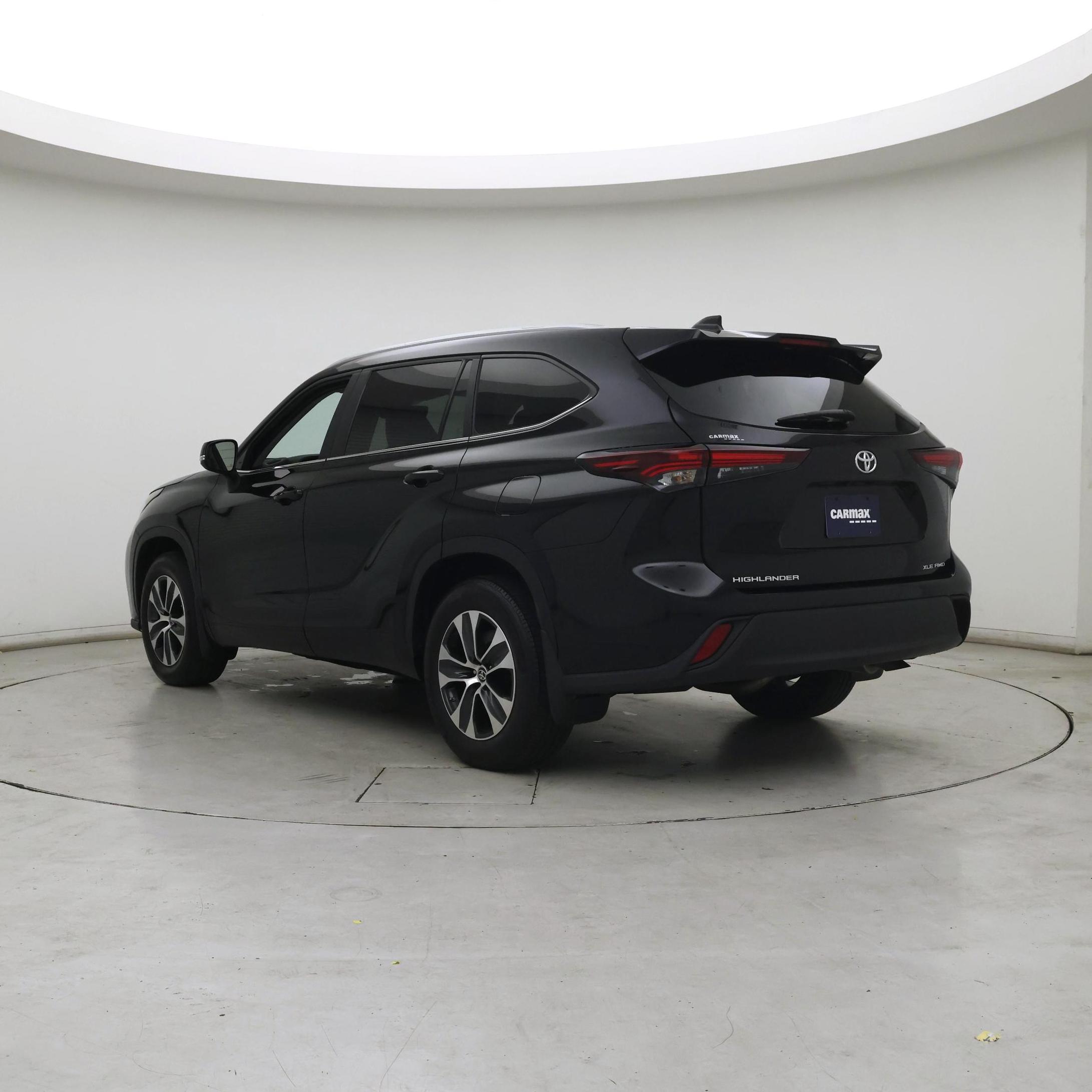 Thumbnail: 2024 Toyota Highlander - 2