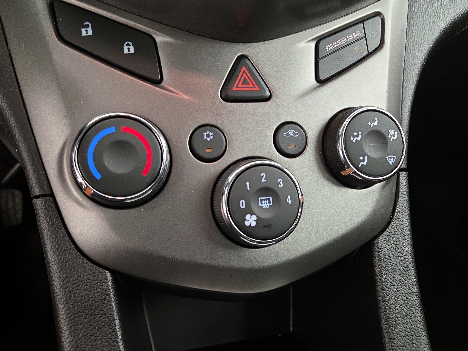 Thumbnail: 2015 Chevrolet Sonic - 16