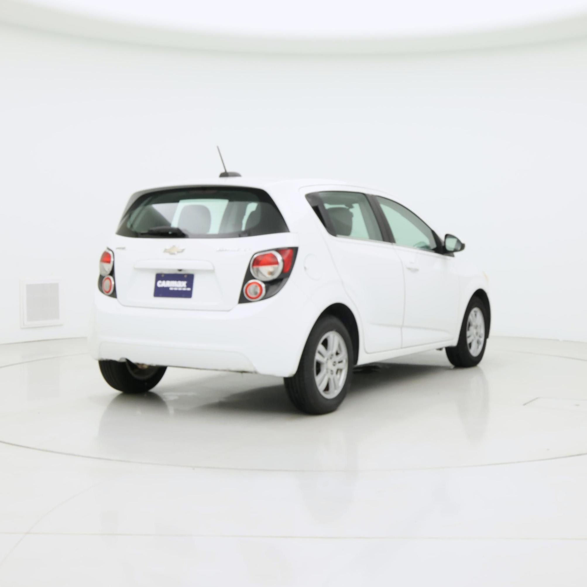 Thumbnail: 2015 Chevrolet Sonic - 8