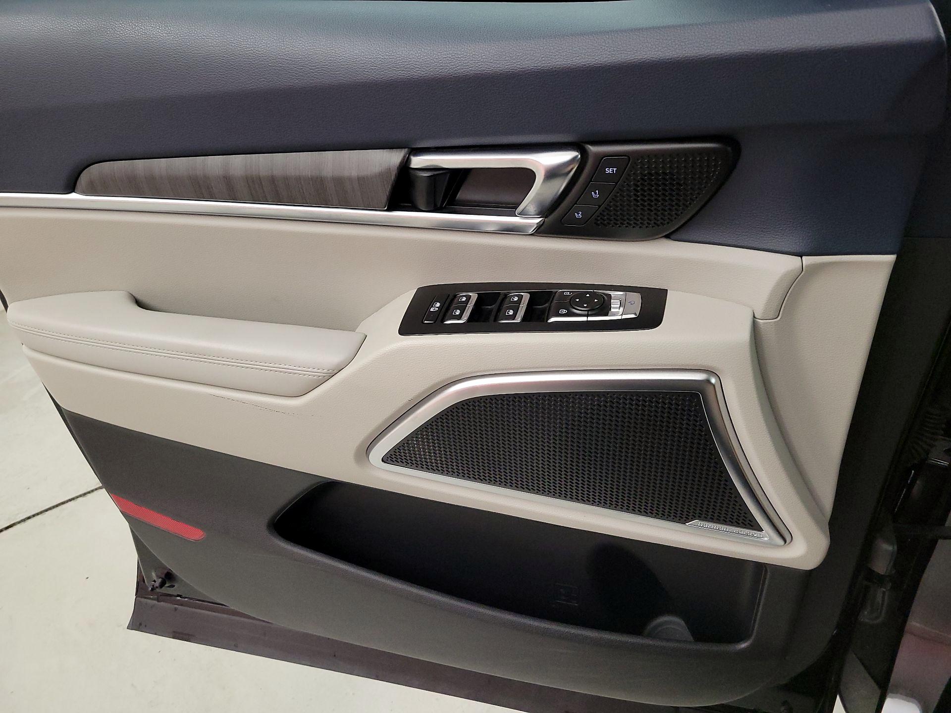 Thumbnail: 2023 Kia Telluride - 12