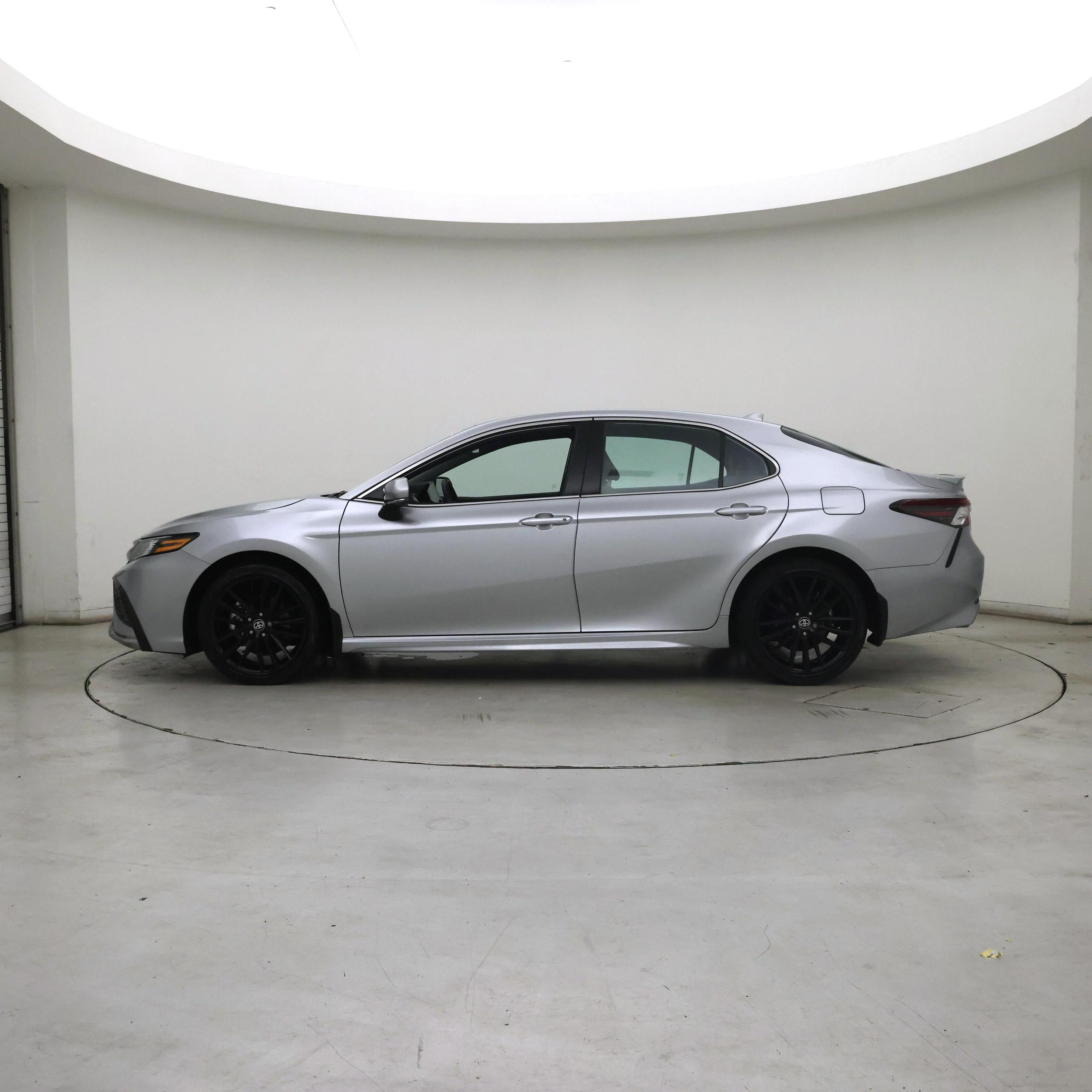 Thumbnail: 2024 Toyota Camry - 3