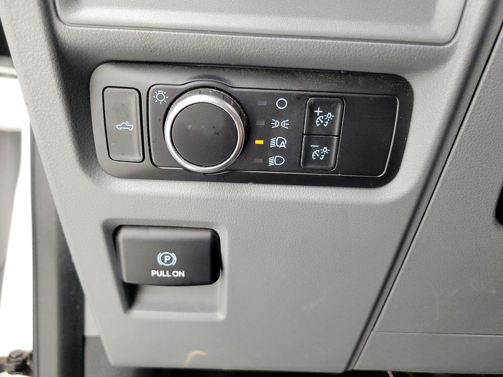 2023 Ford F-150 XL - Photo 14