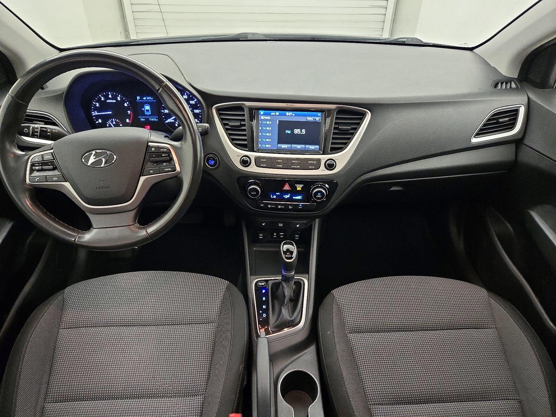 Thumbnail: 2022 Hyundai Accent - 9