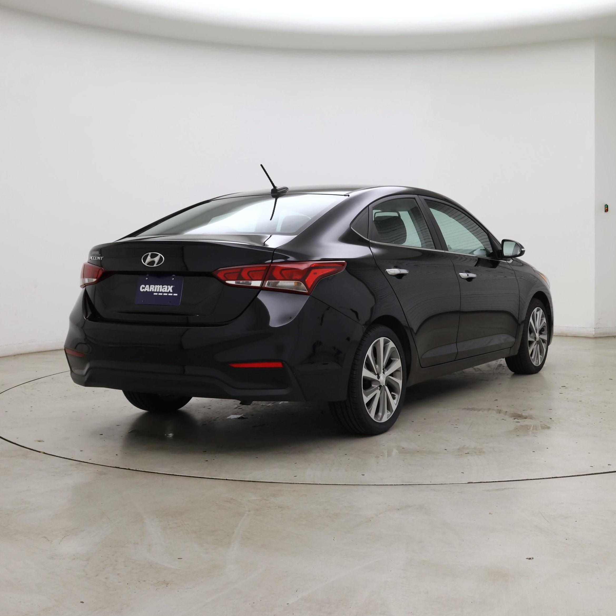 Thumbnail: 2022 Hyundai Accent - 8