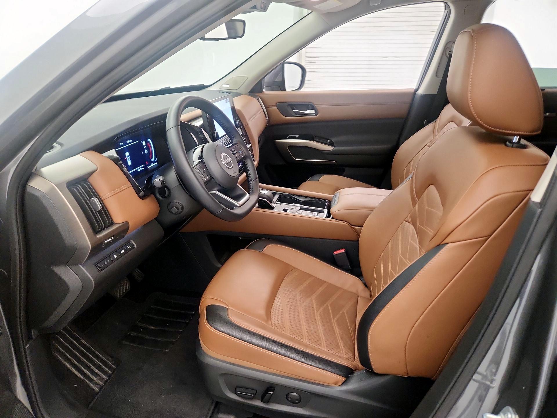 Thumbnail: 2024 Nissan Pathfinder - 11