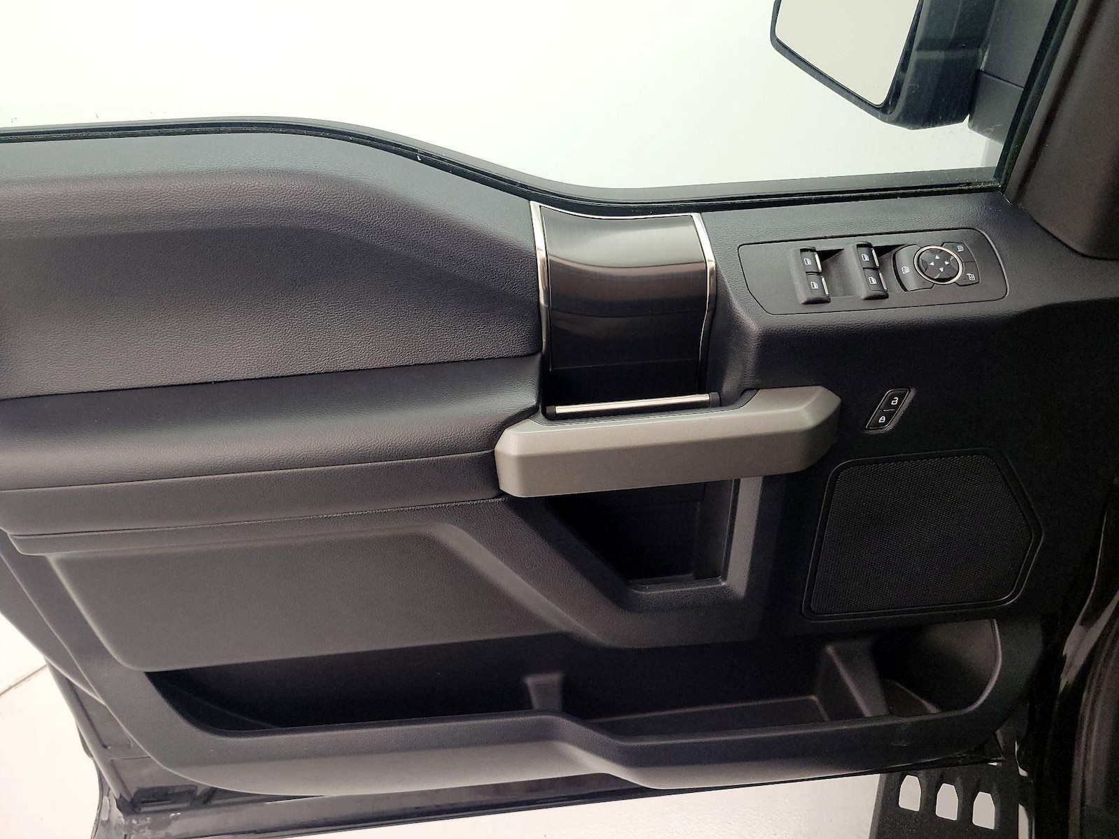 2020 Ford F-150 Raptor - Photo 13