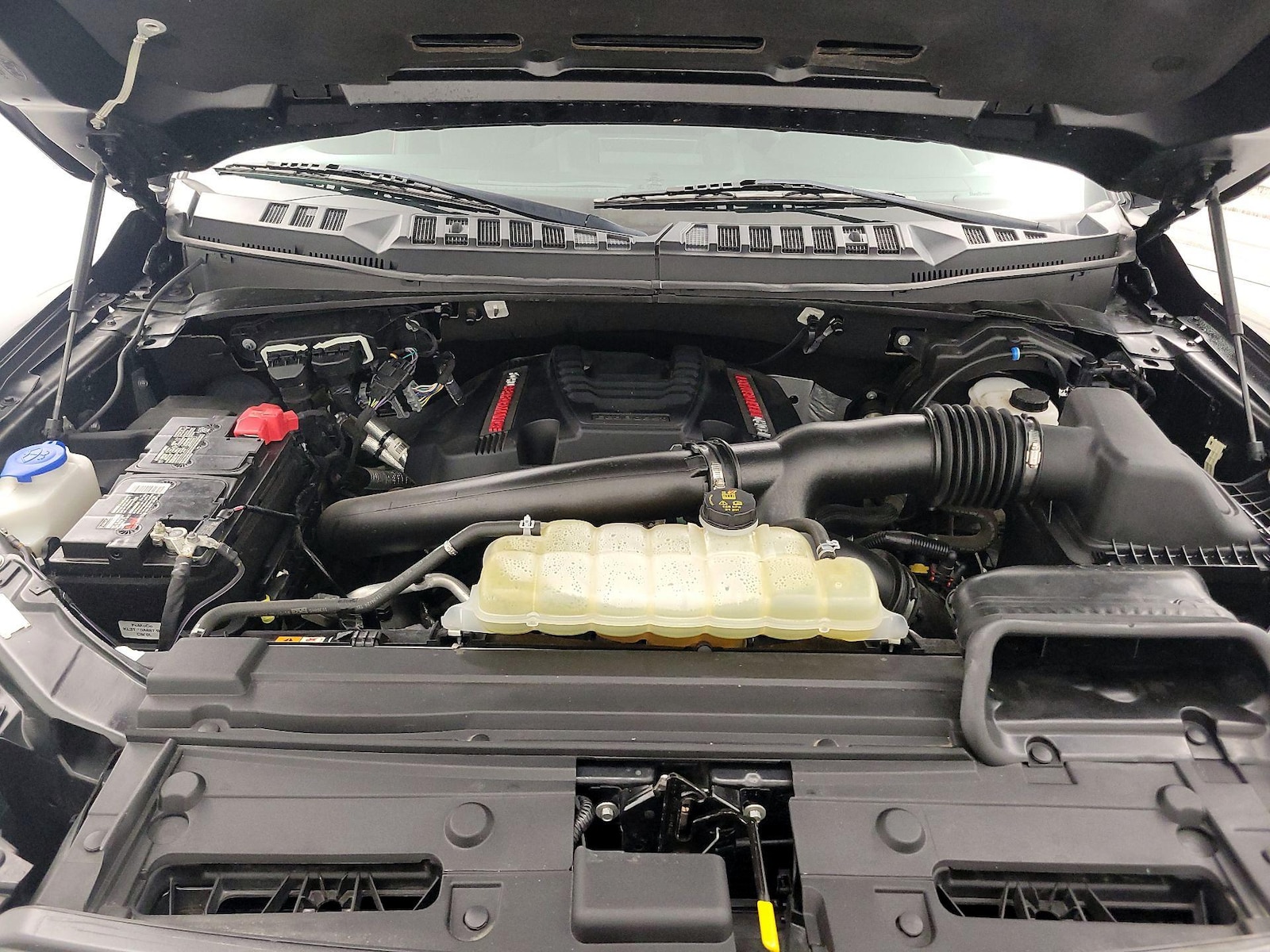 2020 Ford F-150 Raptor - Photo 22