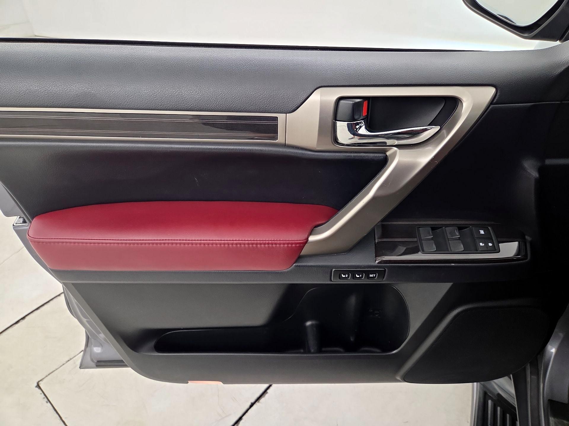 Thumbnail: 2021 Lexus GX - 12