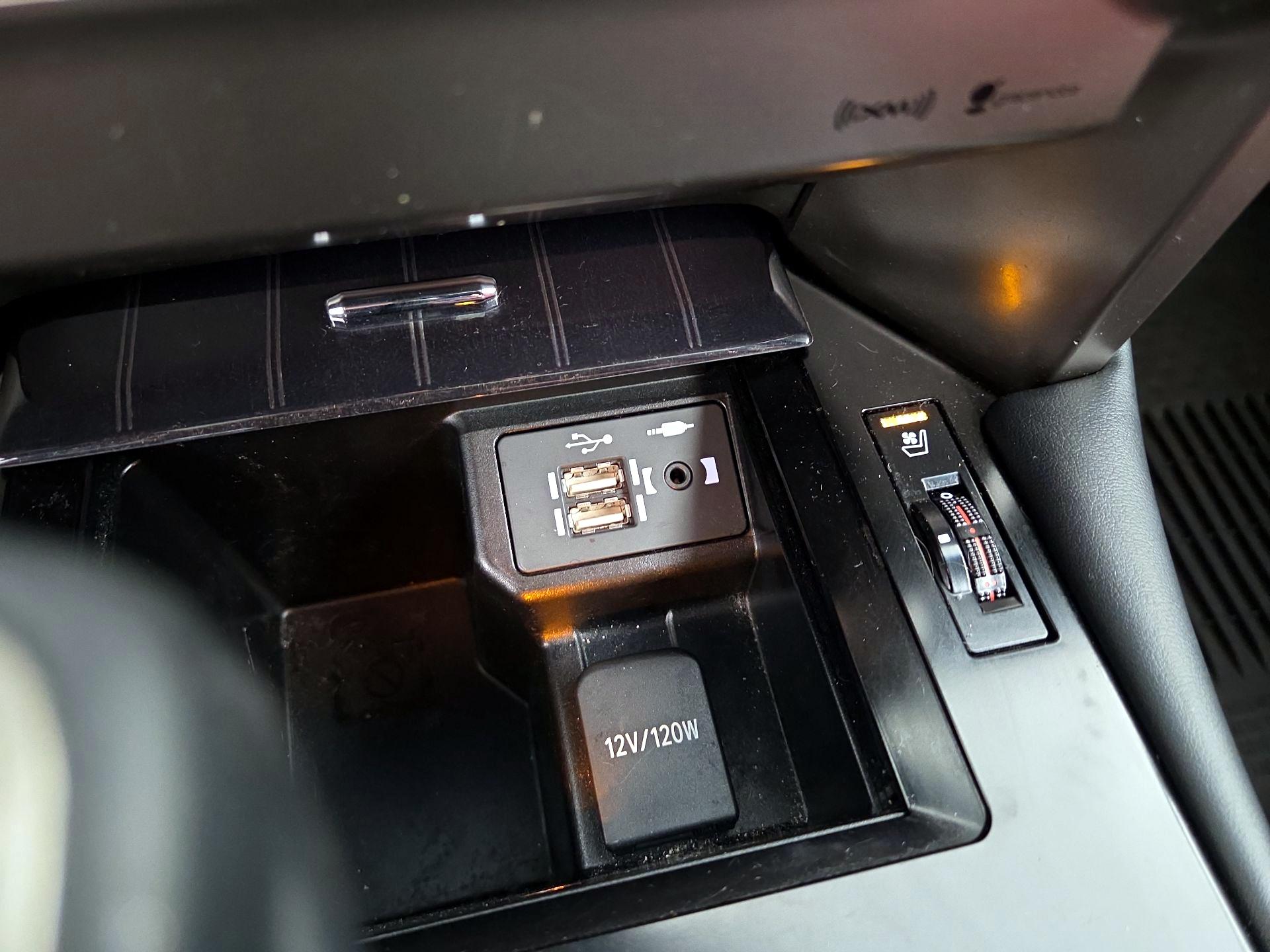 Thumbnail: 2021 Lexus GX - 19
