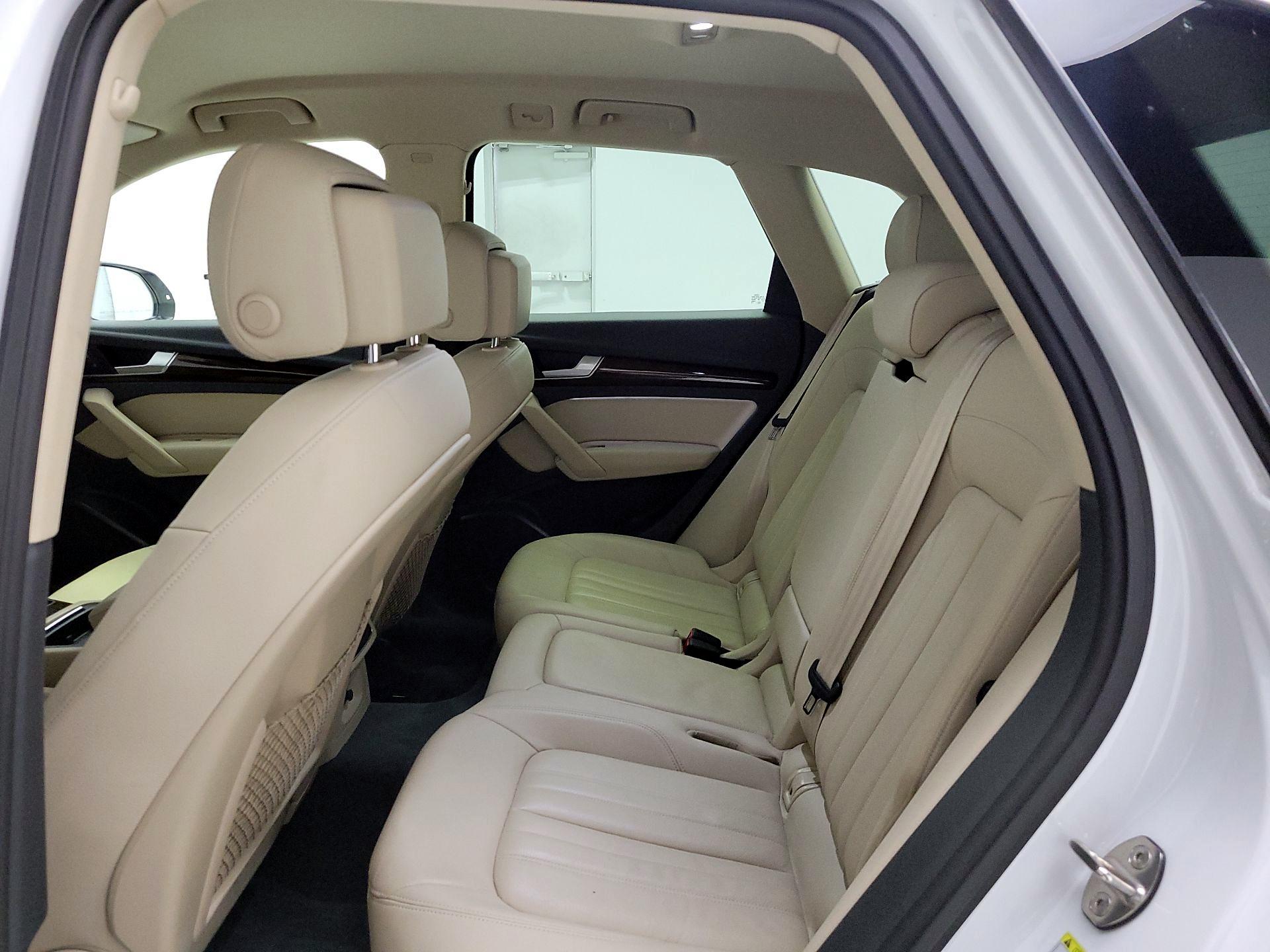 Thumbnail: 2019 Audi Q5 - 19