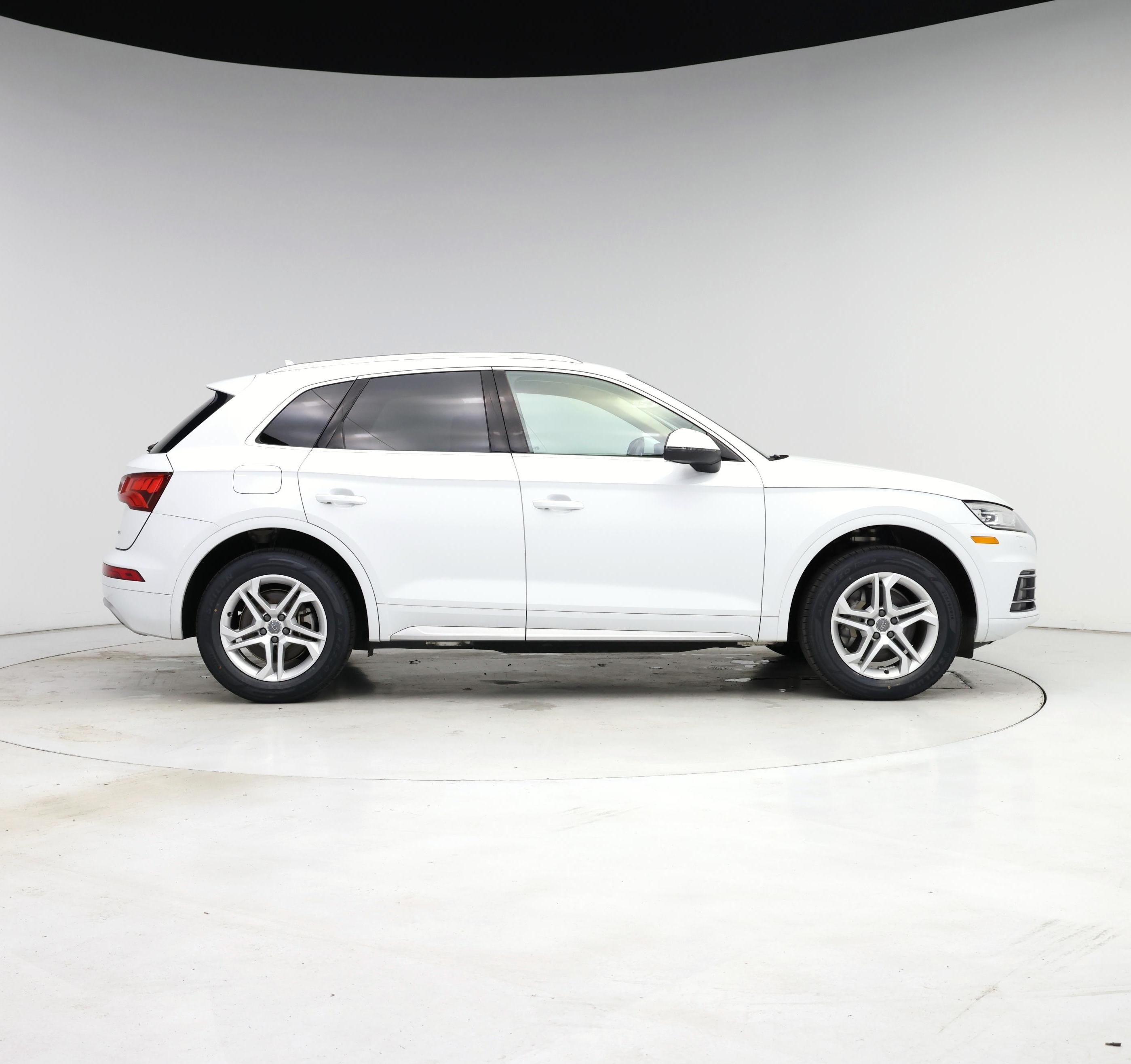 Thumbnail: 2019 Audi Q5 - 7