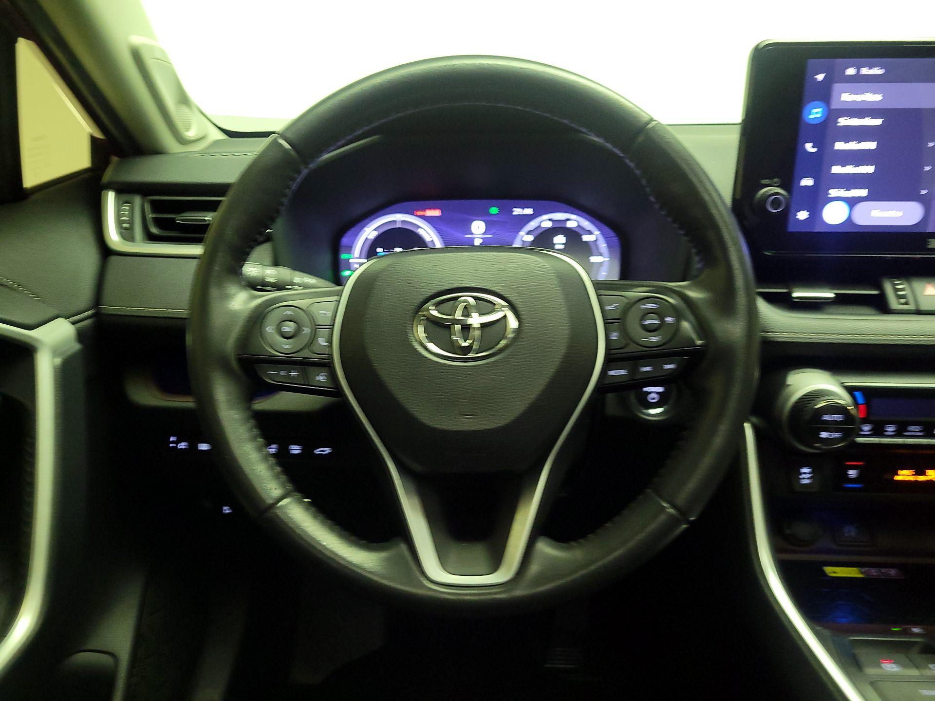 Thumbnail: 2024 Toyota RAV4 - 10