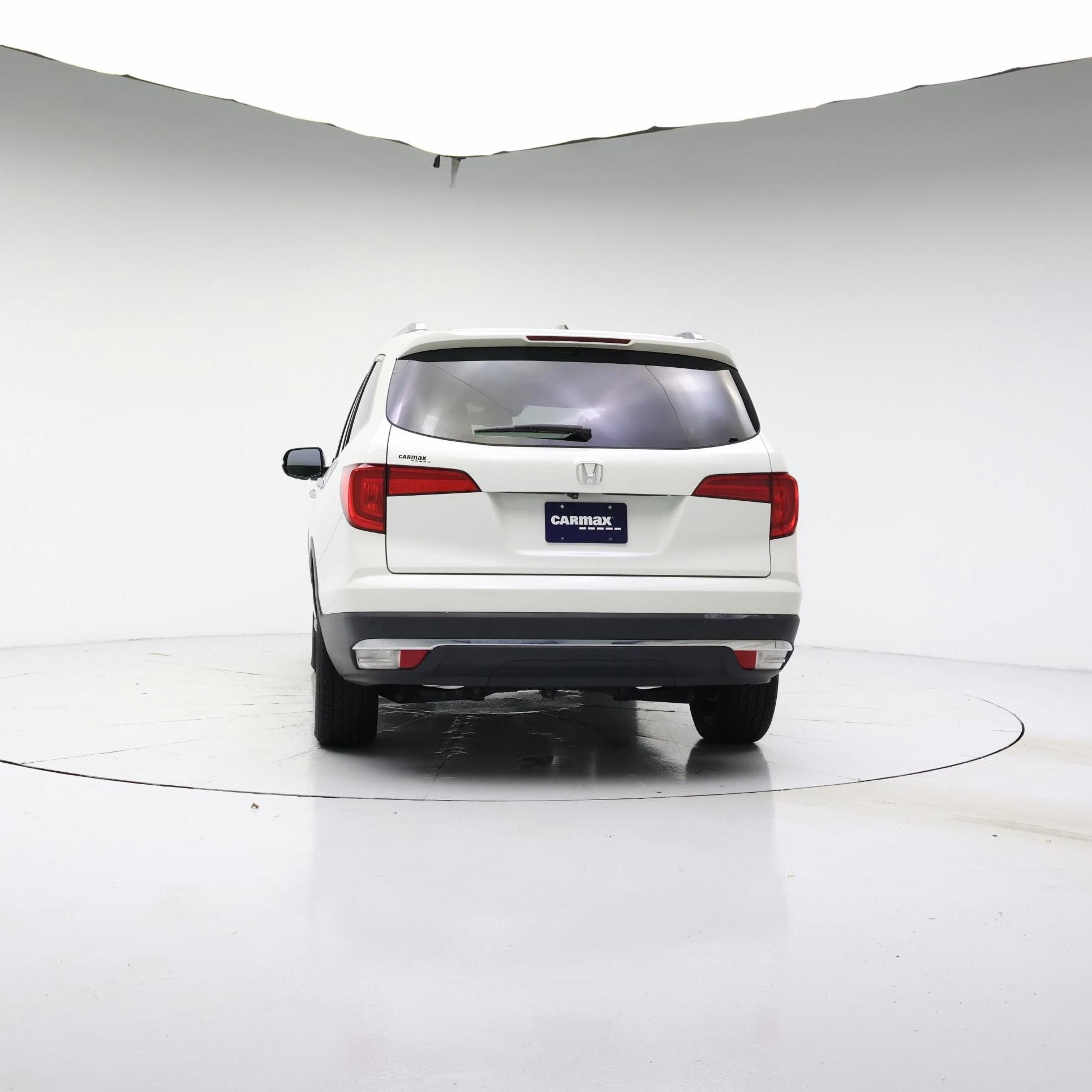Thumbnail: 2017 Honda Pilot - 6