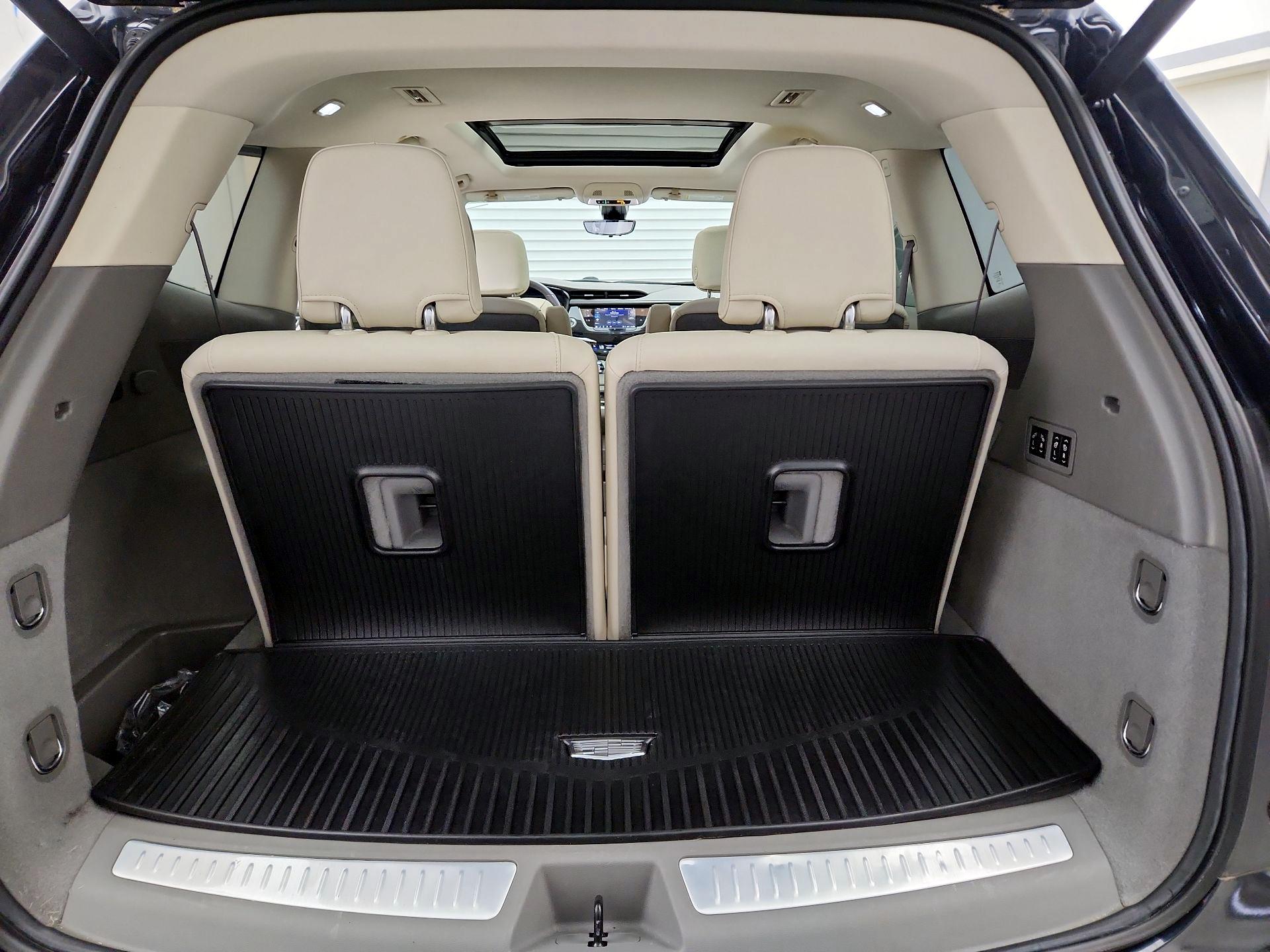 Thumbnail: 2021 Cadillac XT6 - 20