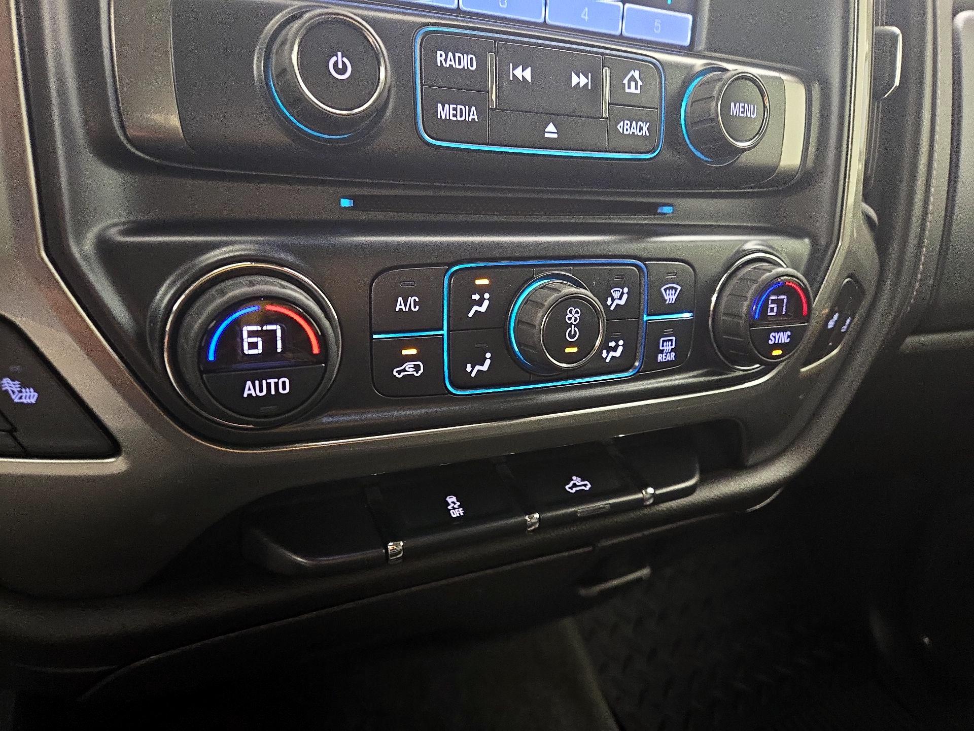Thumbnail: 2018 Chevrolet Silverado 1500 - 16