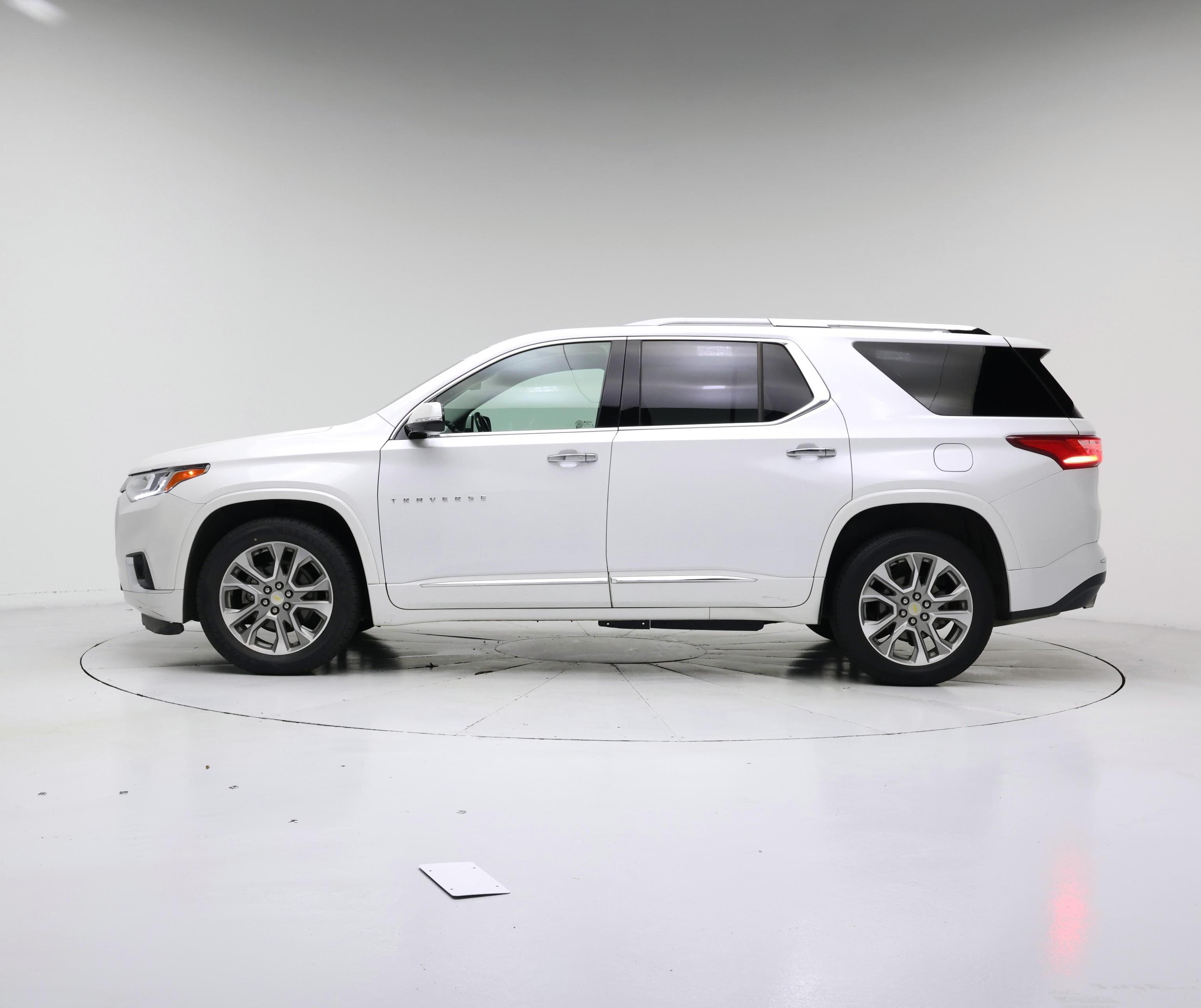 Thumbnail: 2018 Chevrolet Traverse - 3