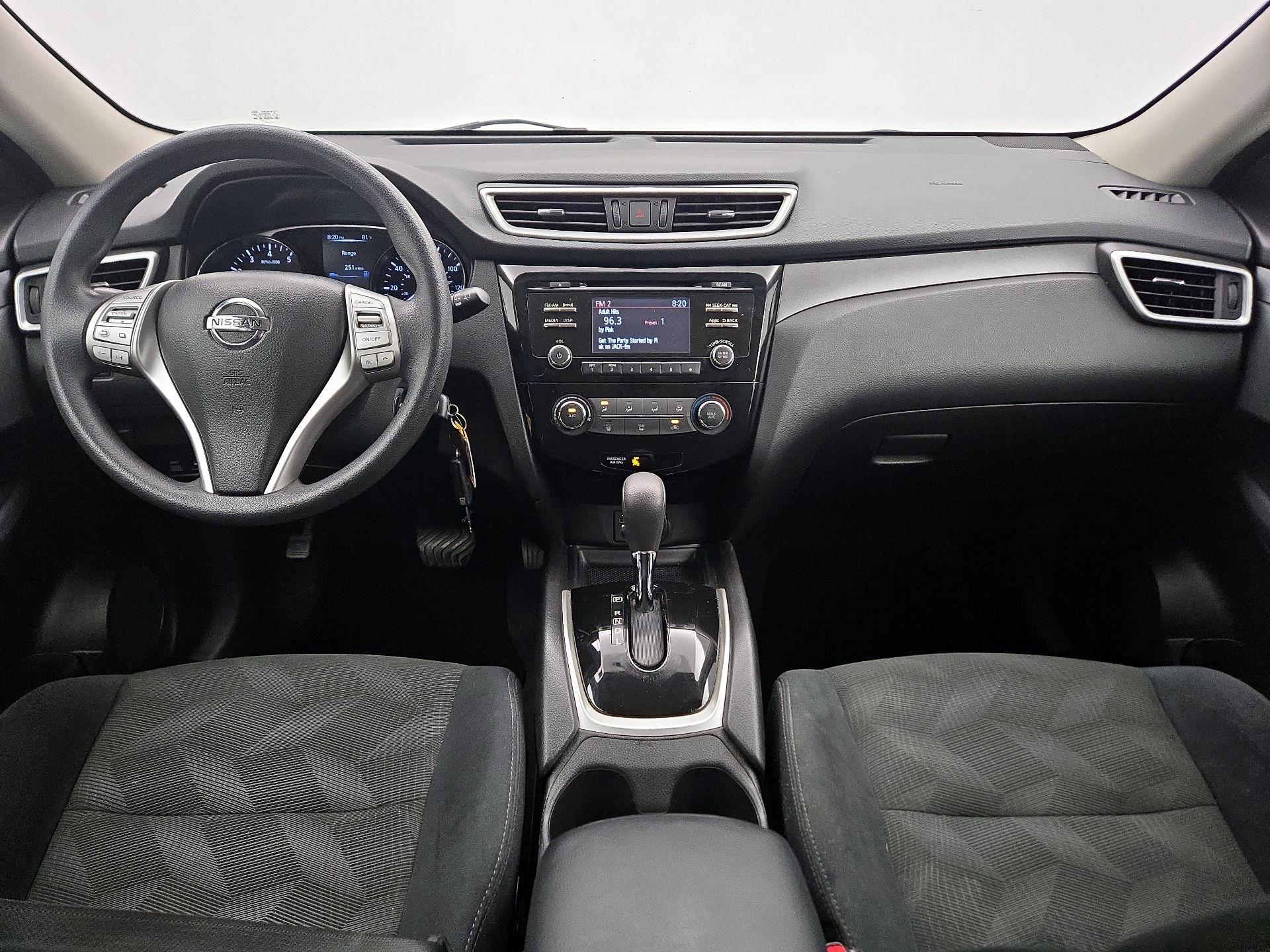 Thumbnail: 2015 Nissan Rogue - 9