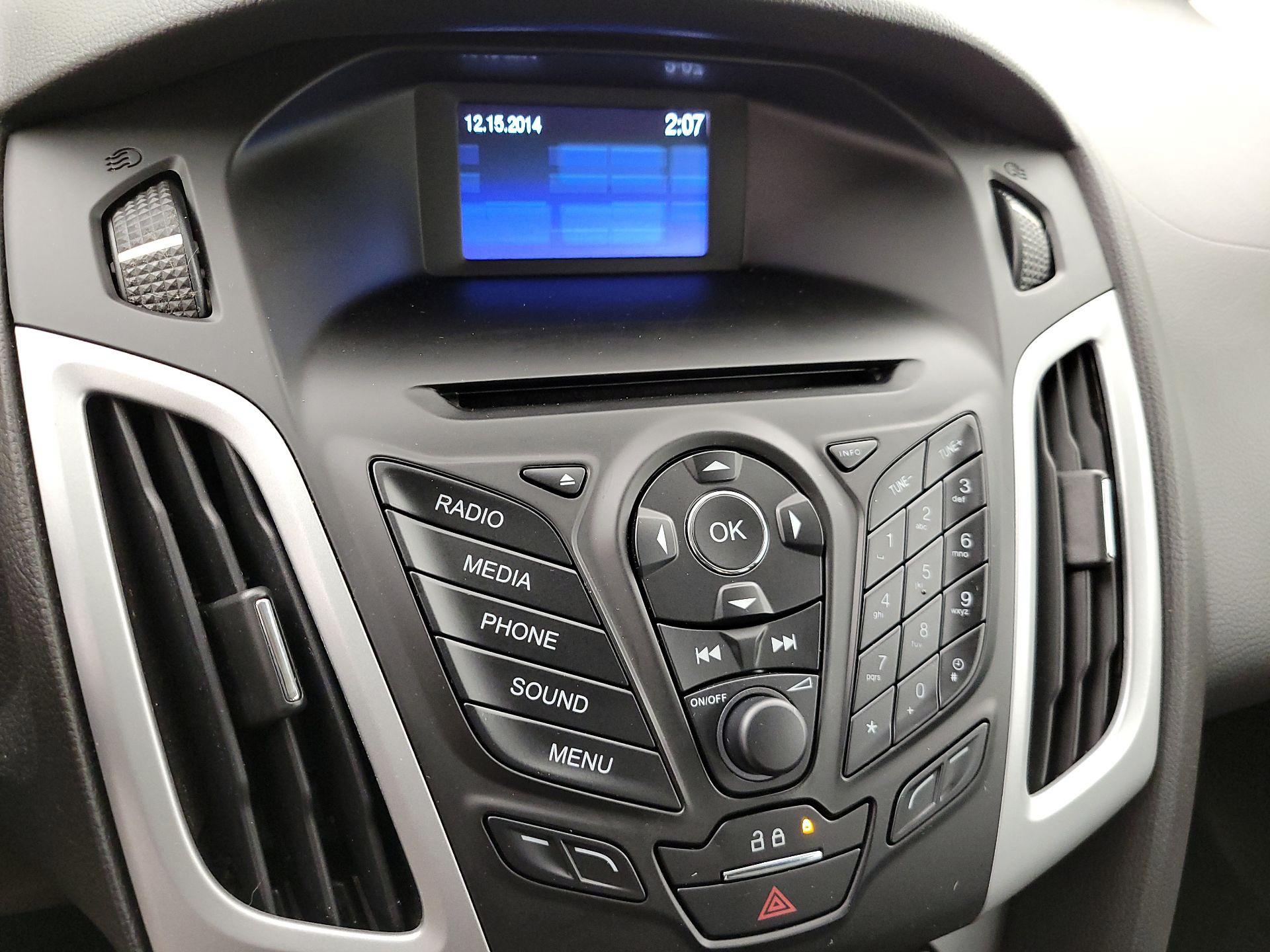 Thumbnail: 2014 Ford Focus - 14