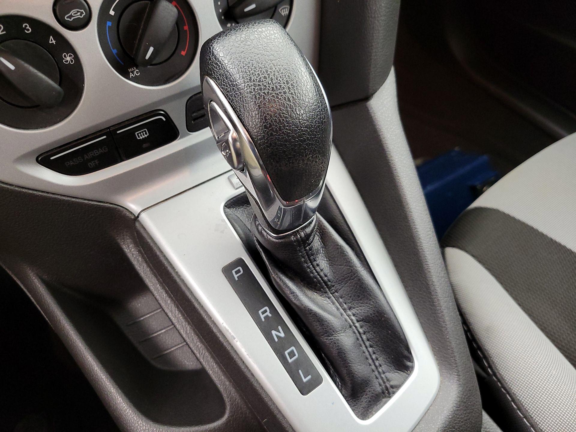 Thumbnail: 2014 Ford Focus - 16