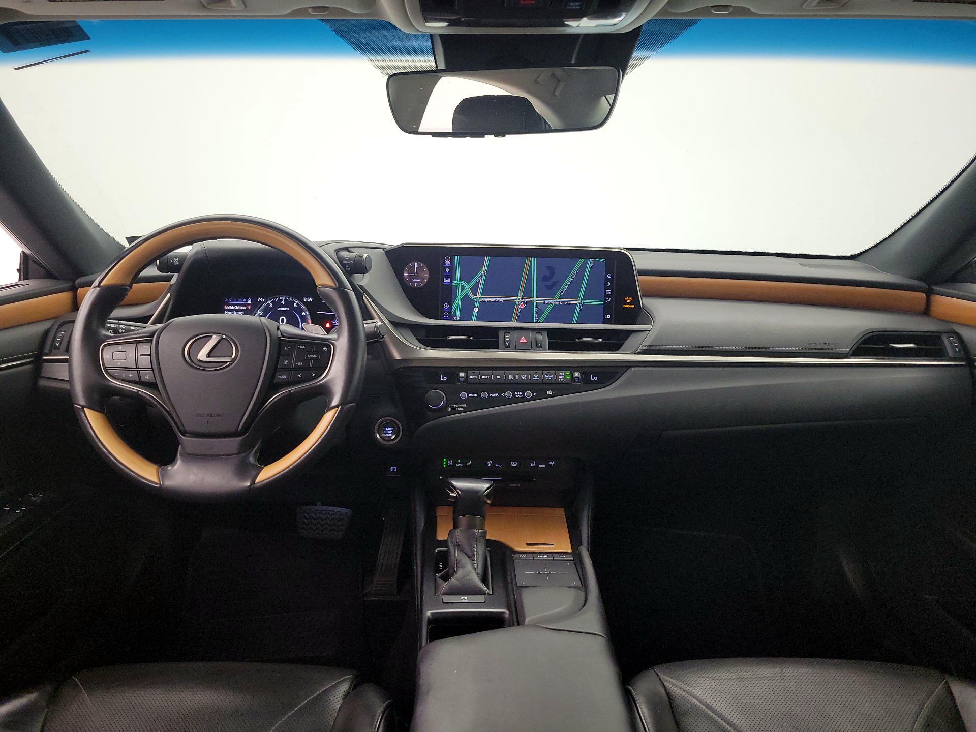 Thumbnail: 2019 Lexus ES - 9
