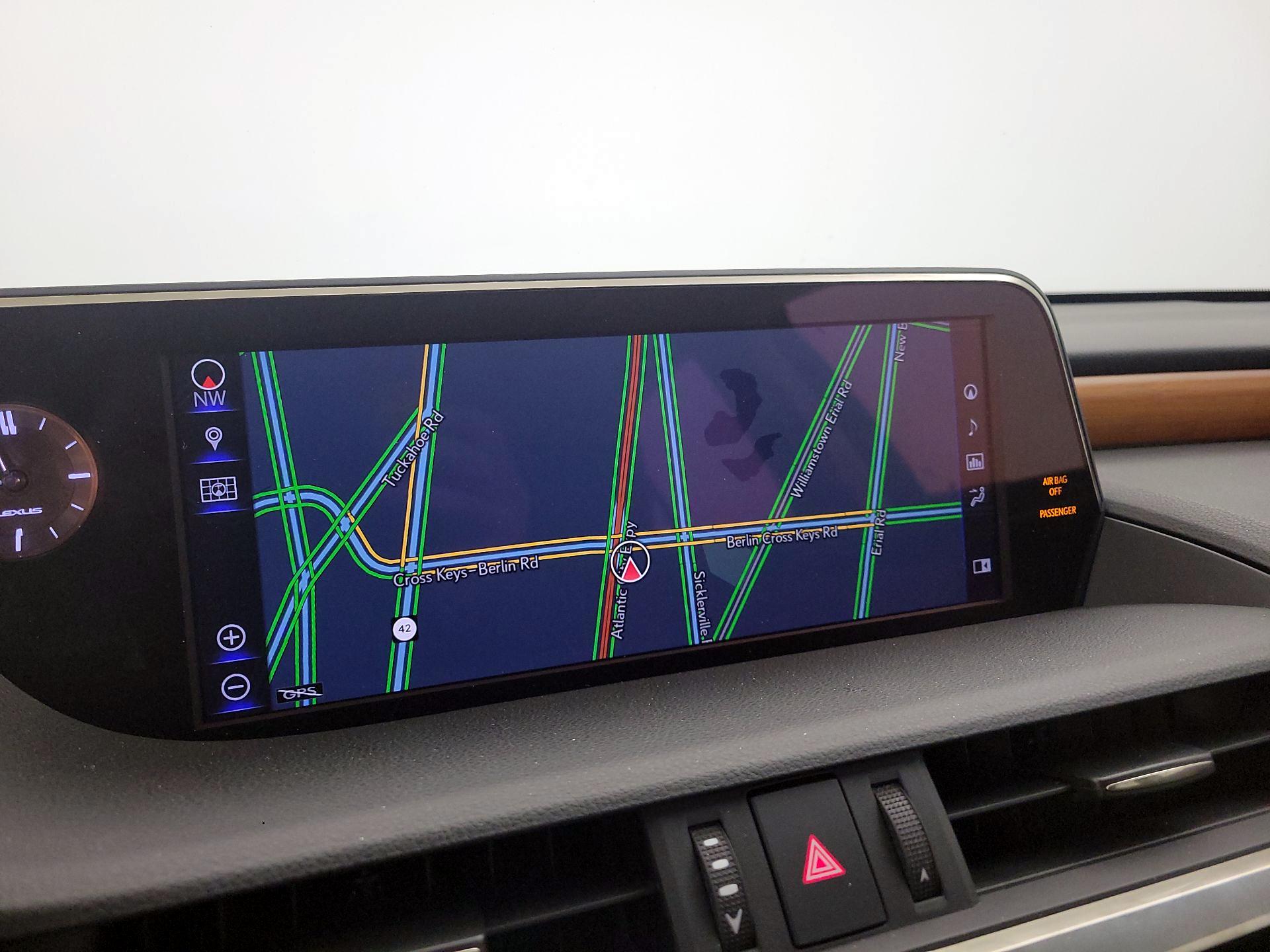 Thumbnail: 2019 Lexus ES - 14